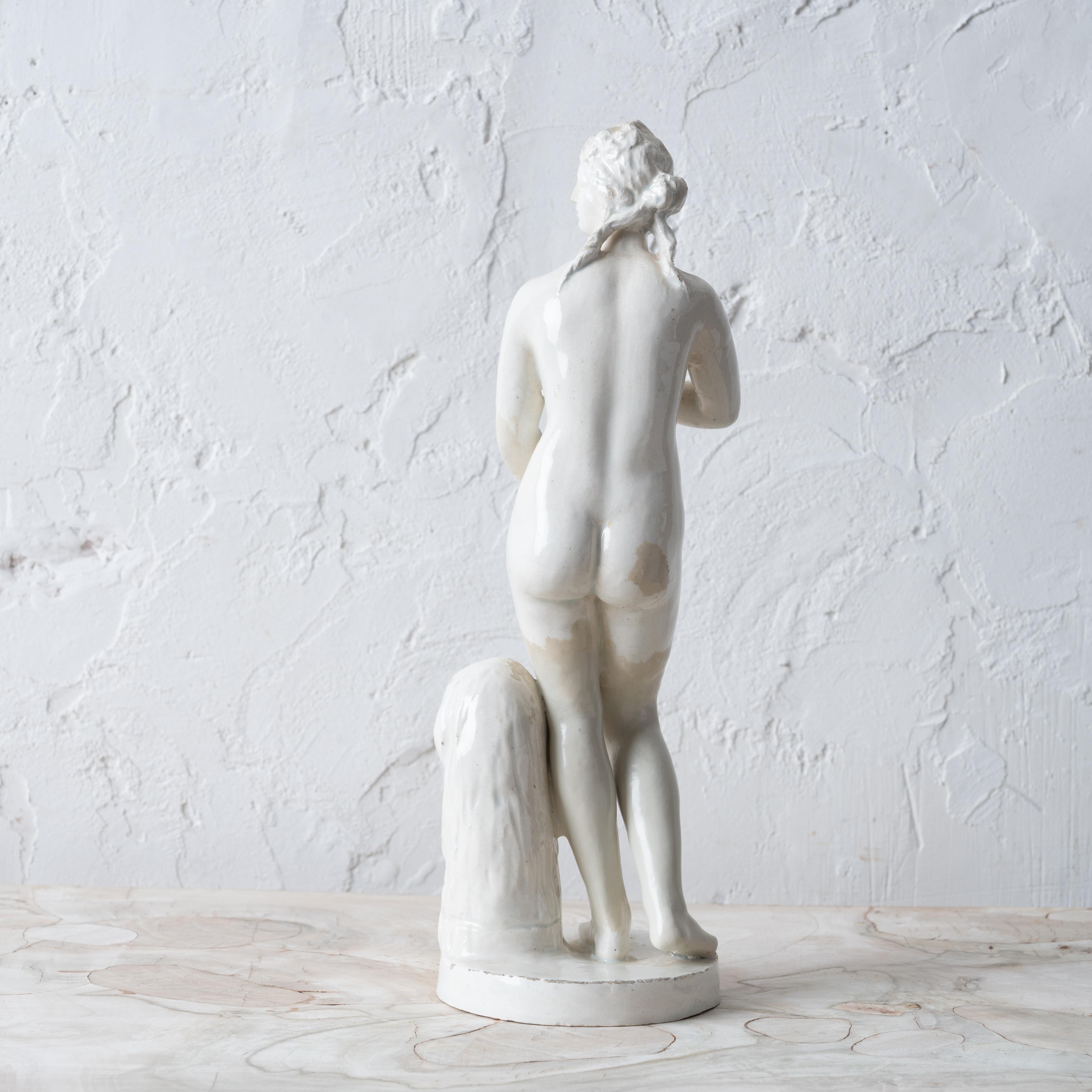 Venere al bagno di Capodimonte, XIX secolo in vendita 2