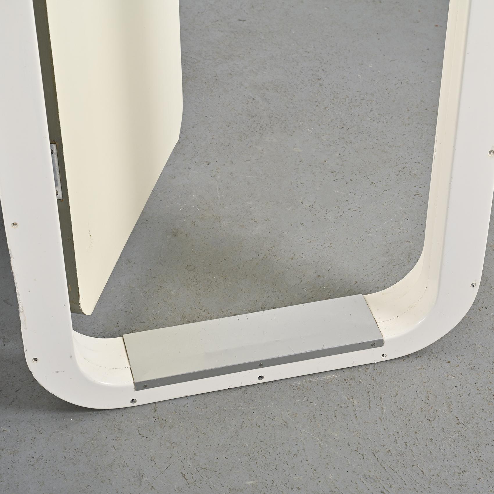 Puerta de fibra de vidrio del cuarto de baño de Charlotte Perriand, hacia 1980 Fibra de vidrio en venta