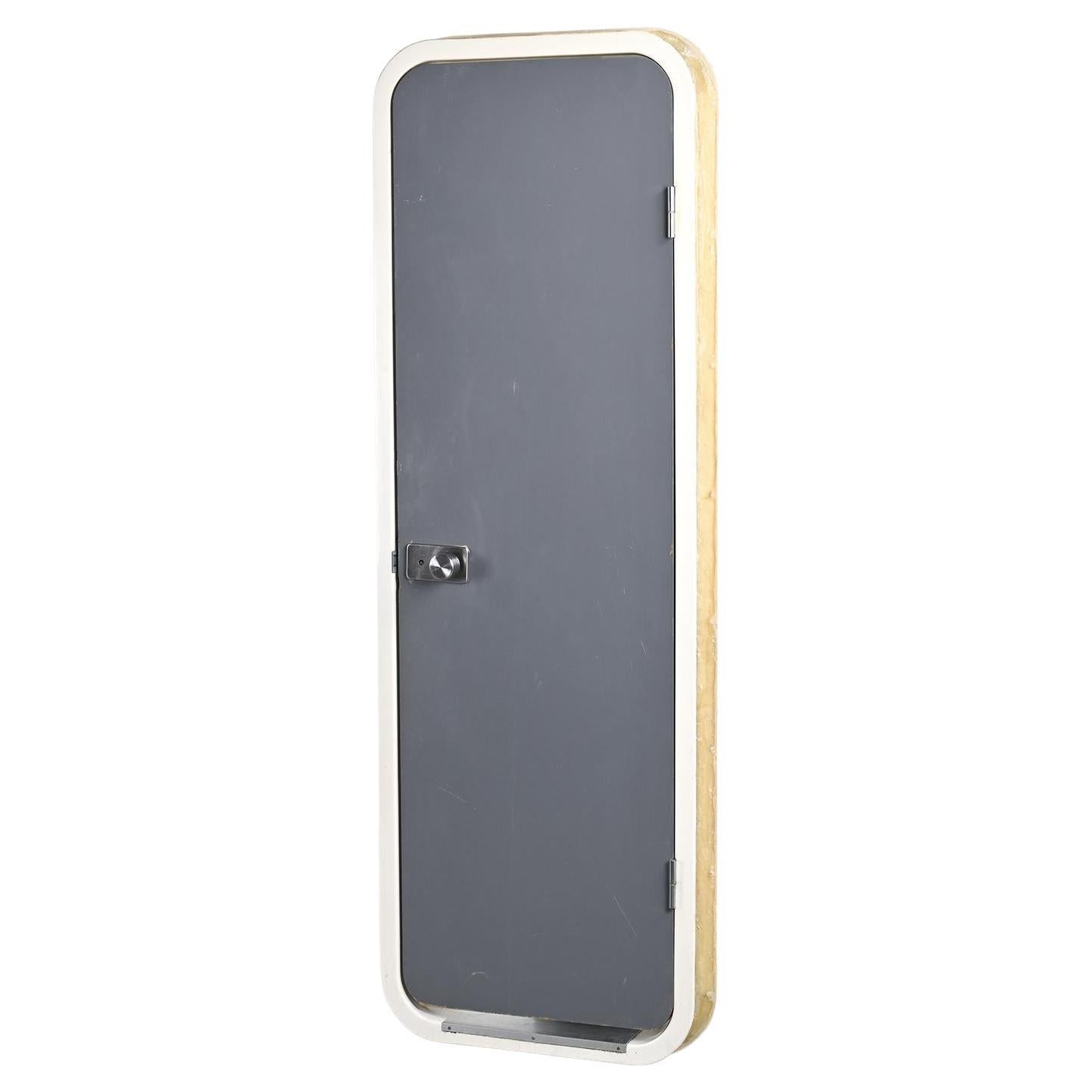 Puerta de fibra de vidrio del cuarto de baño de Charlotte Perriand, hacia 1980 en venta