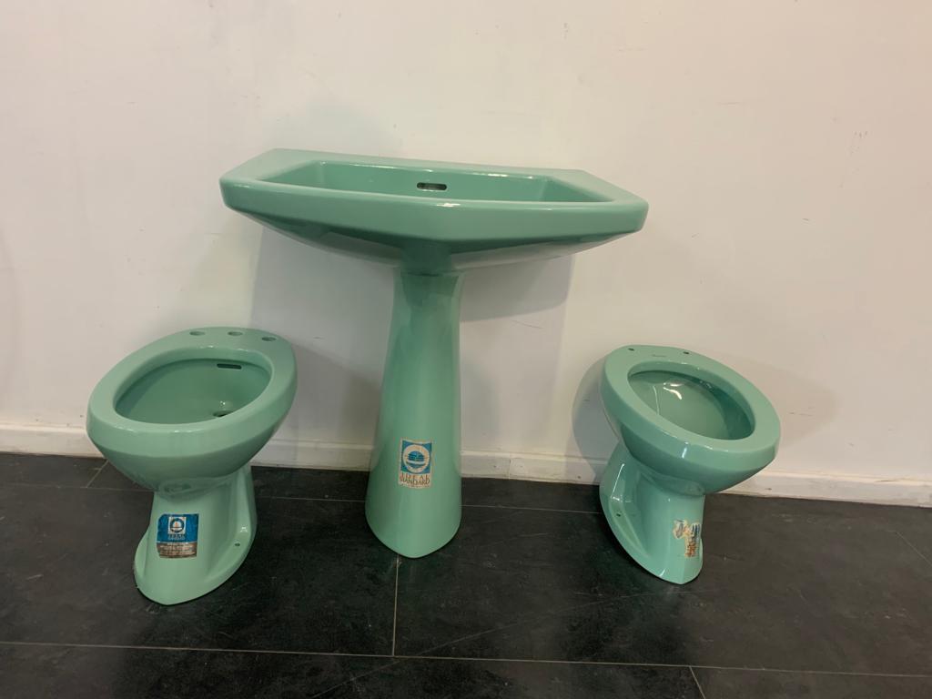 gio toilets