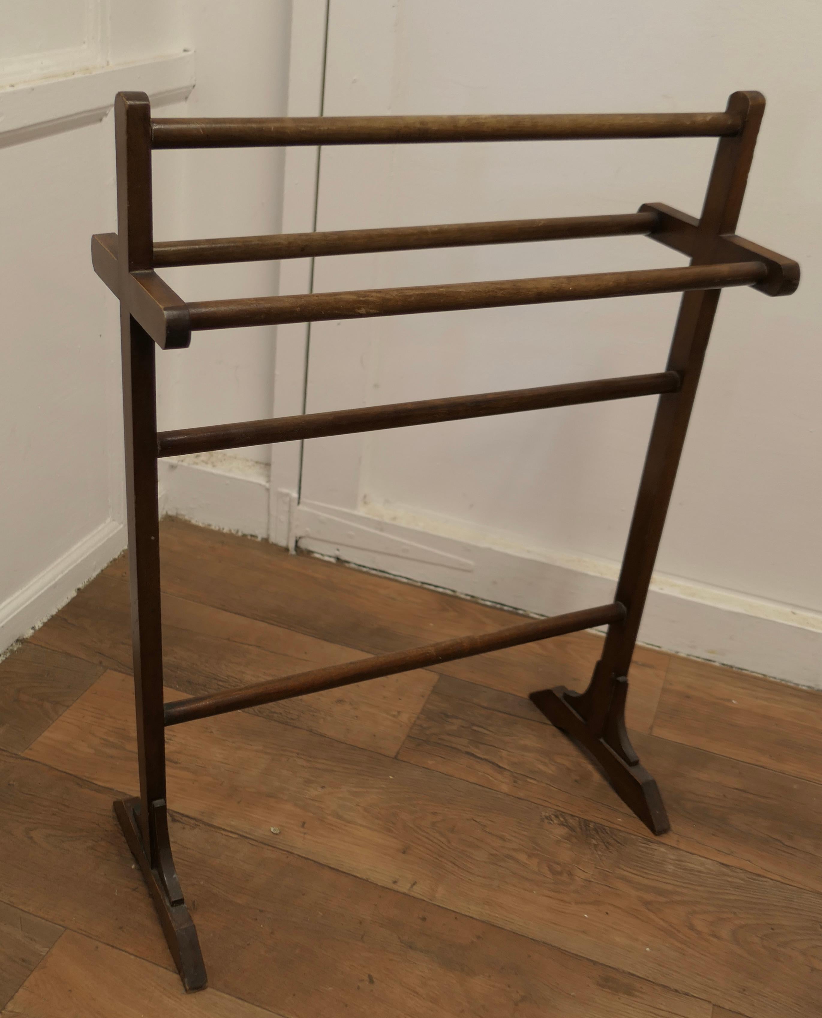 Bathroom Towel Rail    In Good Condition For Sale In Chillerton, Isle of Wight