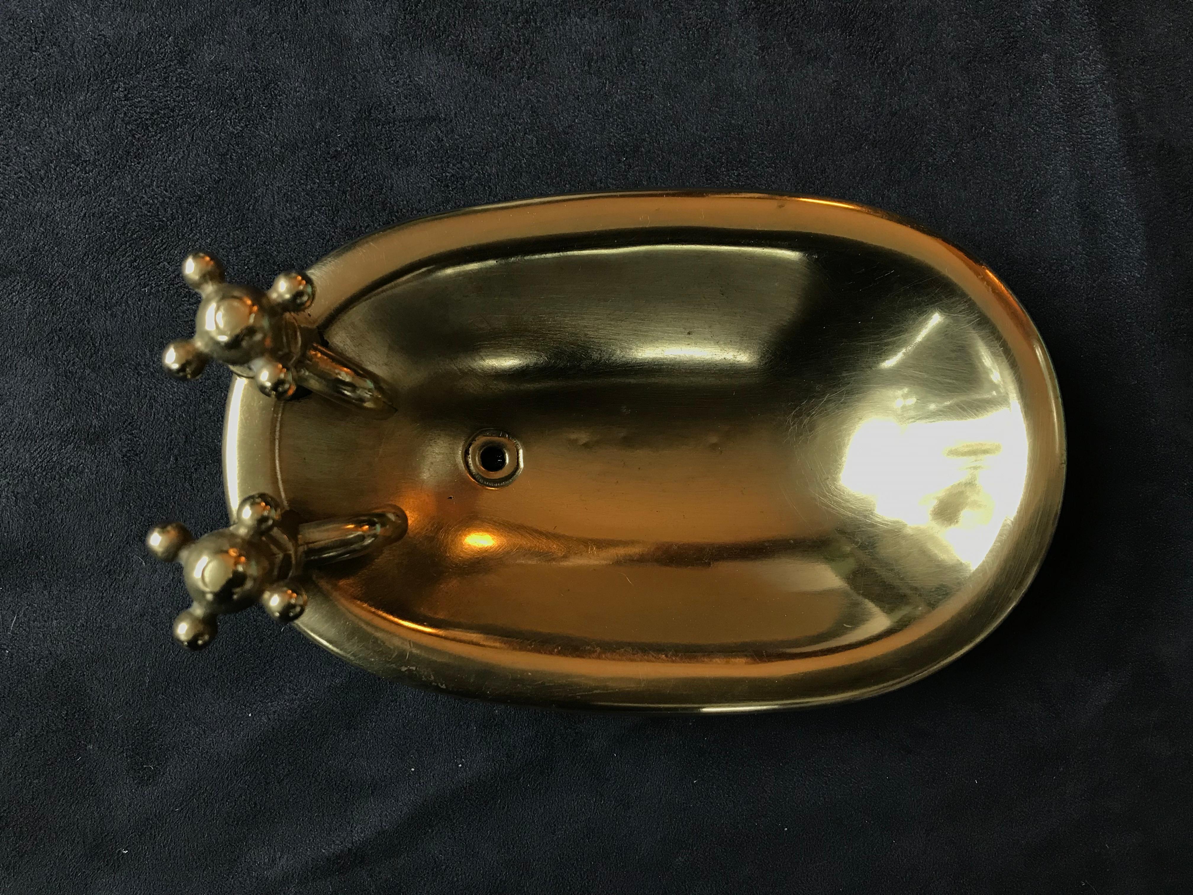 Elegant gilt bronze soap holder in a bathtub style, France 1940.
Excellent condition and quality.