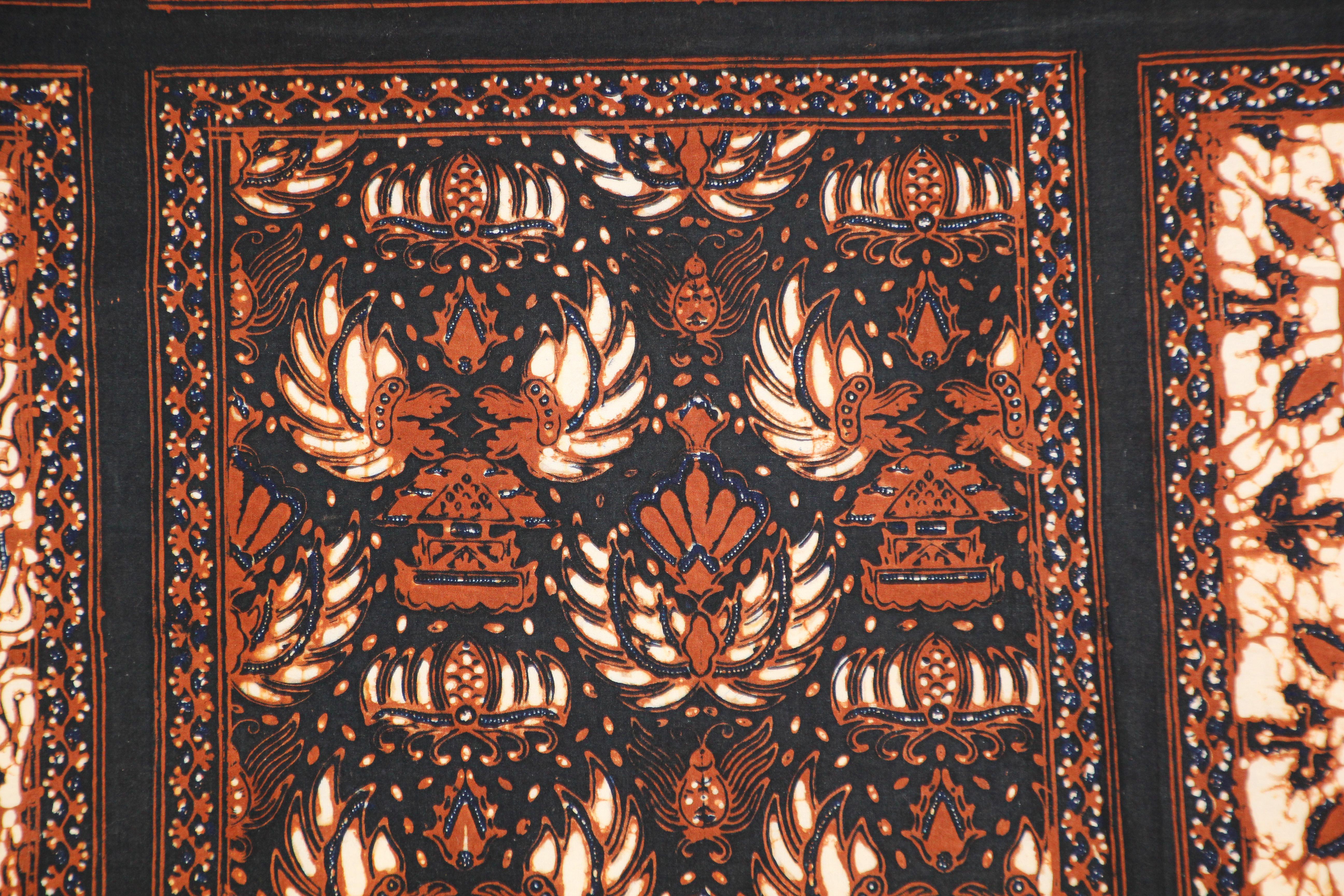 Batik Cotton Print Fabric Brown Black & White Textile Panel Java, 1960s 3