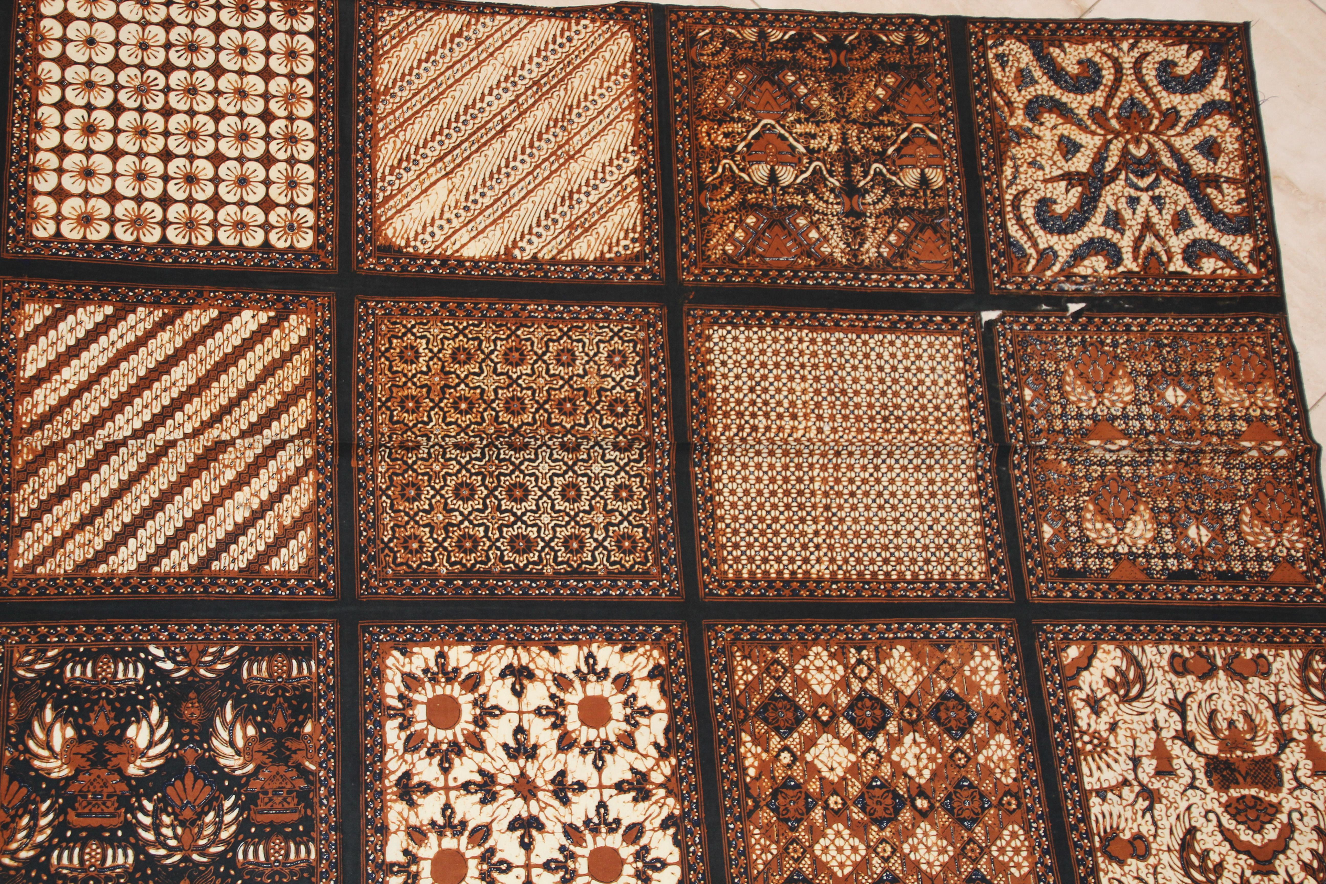 Batik Cotton Print Fabric Brown Black & White Textile Panel Java, 1960s 7