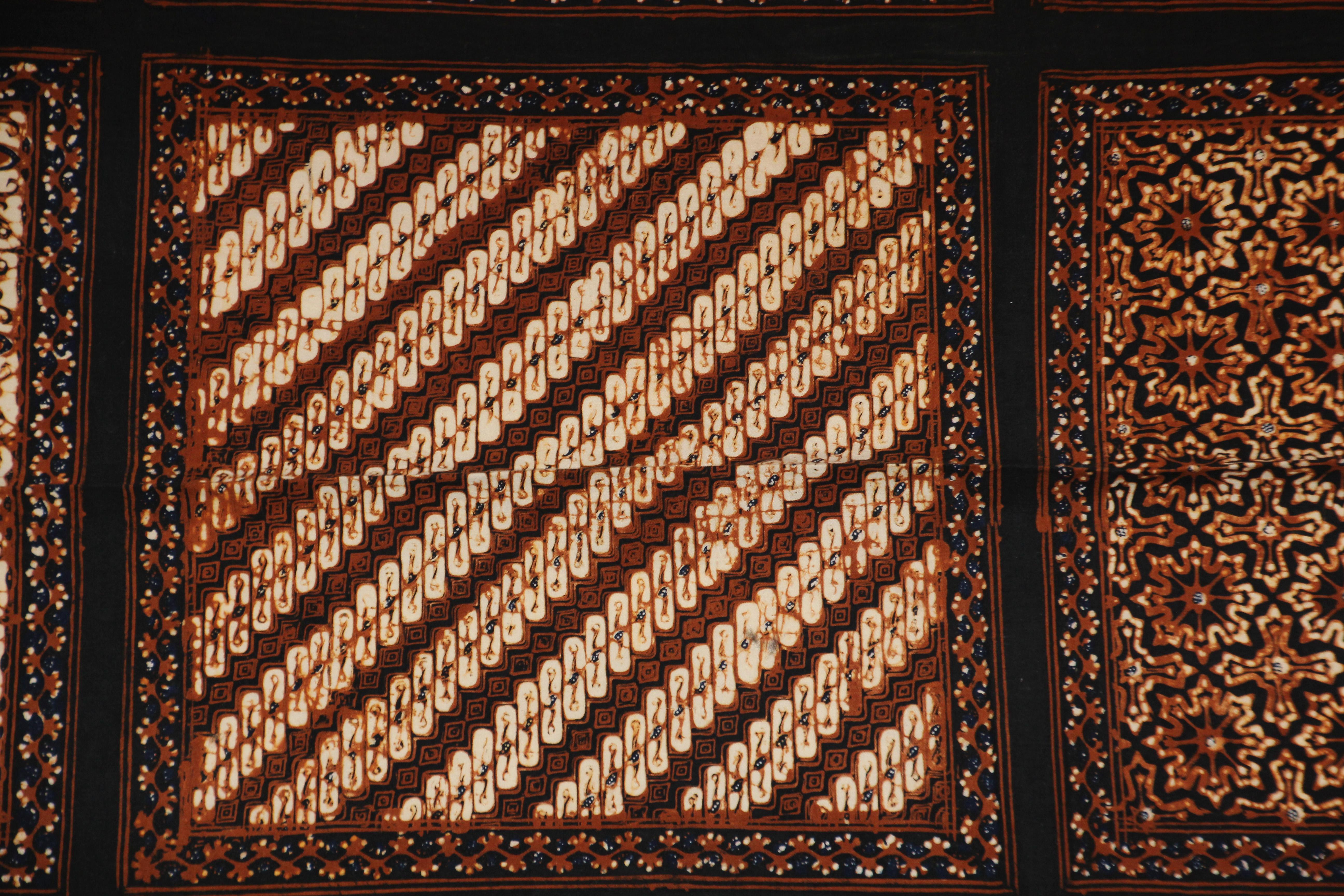 Indonesian Batik Cotton Print Fabric Brown Black & White Textile Panel Java, 1960s