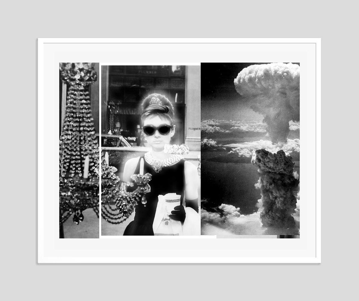Audrey Atomic by BATIK Impresión limitada de gran tamaño en venta 3