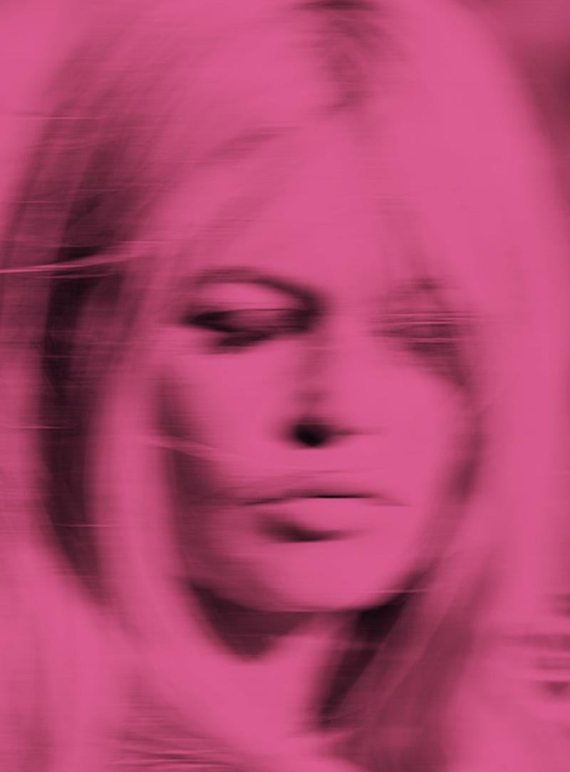 Bardot Blur kirschrosa 2022
von BATIK

Signiert und nummeriert vom Künstler auf der Vorderseite 
begrenzt auf nur 5 dieser Größe 
Papierformat 44 Zoll Höhe x 40 Zoll Breite / 112 x 101 cm 
Papierart : Archivalischer Pigmentdruck
ungerahmt

Kunstwerk