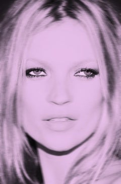 « It's In The Eyes Lilac » - Affiche pop art de Kate Moss