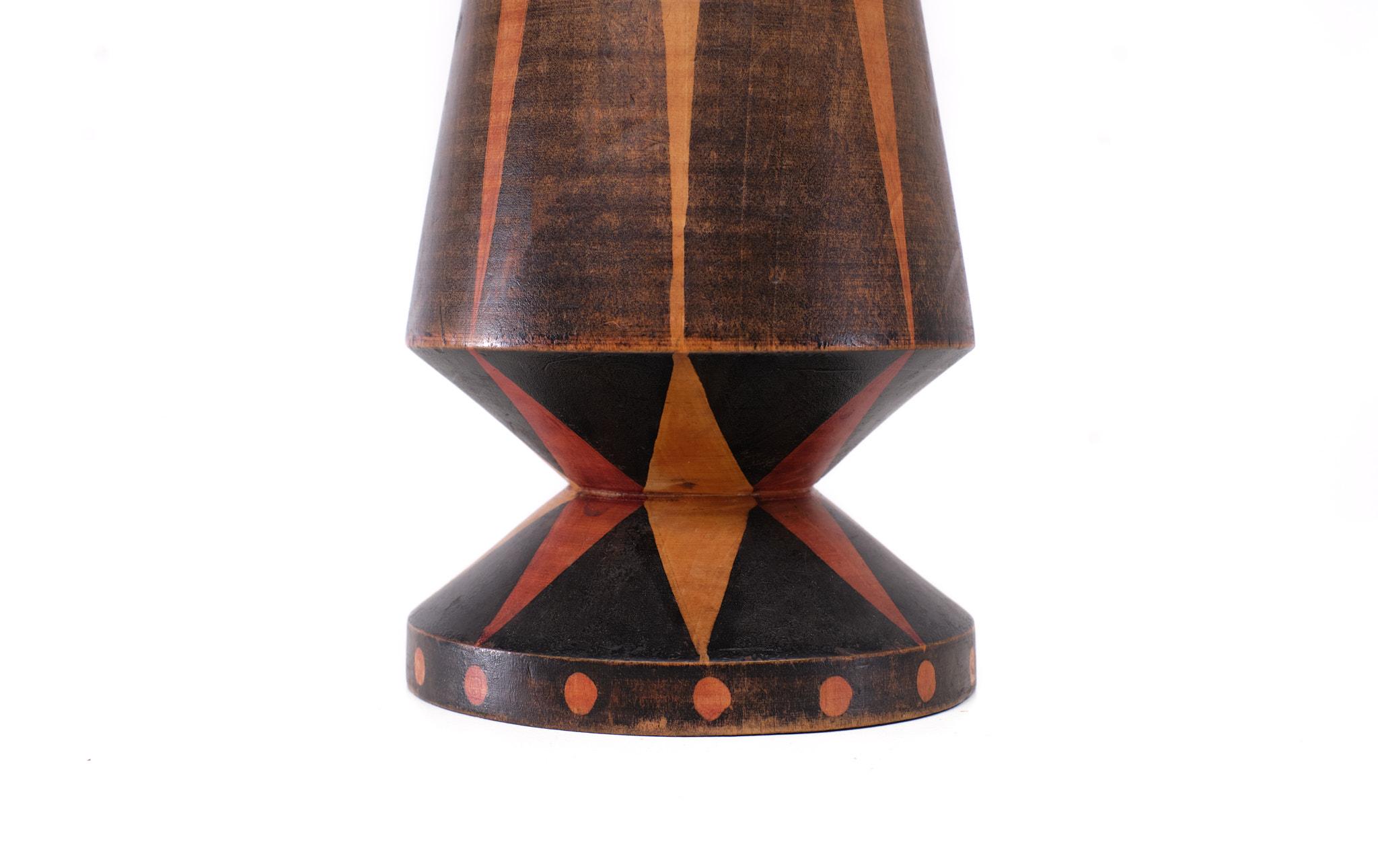 Pied de lampe en bois batiké, H  Steinpatz  Amsterdamse School 1925 Hollande Bon état à Den Haag, NL