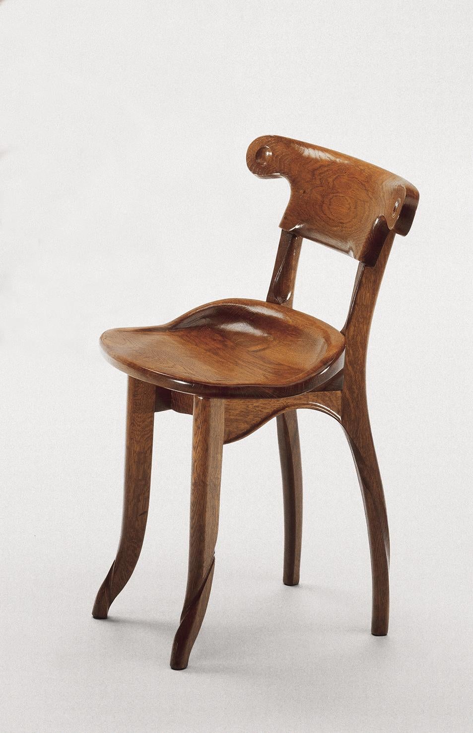 Batlló-Stuhl, von Antoni Gaudí, Eiche lackiert, Spanische Moderne (Lackiert) im Angebot