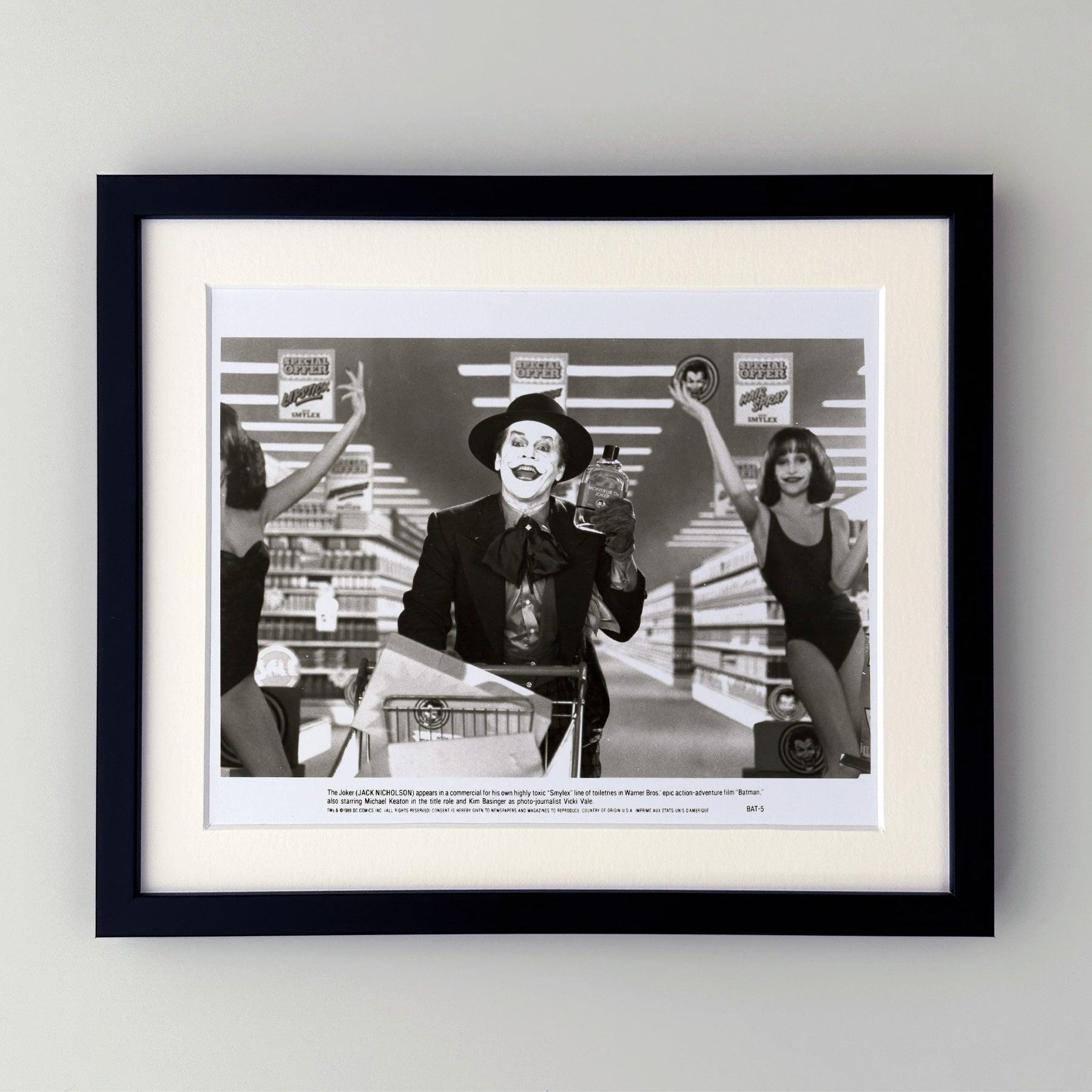  Photo publicitaire originale de 8x10 inches pour le film Batman de Tim Burton (1989) avec Jack Nicholson. 

Les photos de publicité (film/production) ont été créées pour aider les studios à promouvoir leurs nouveaux films. Les photos ont été