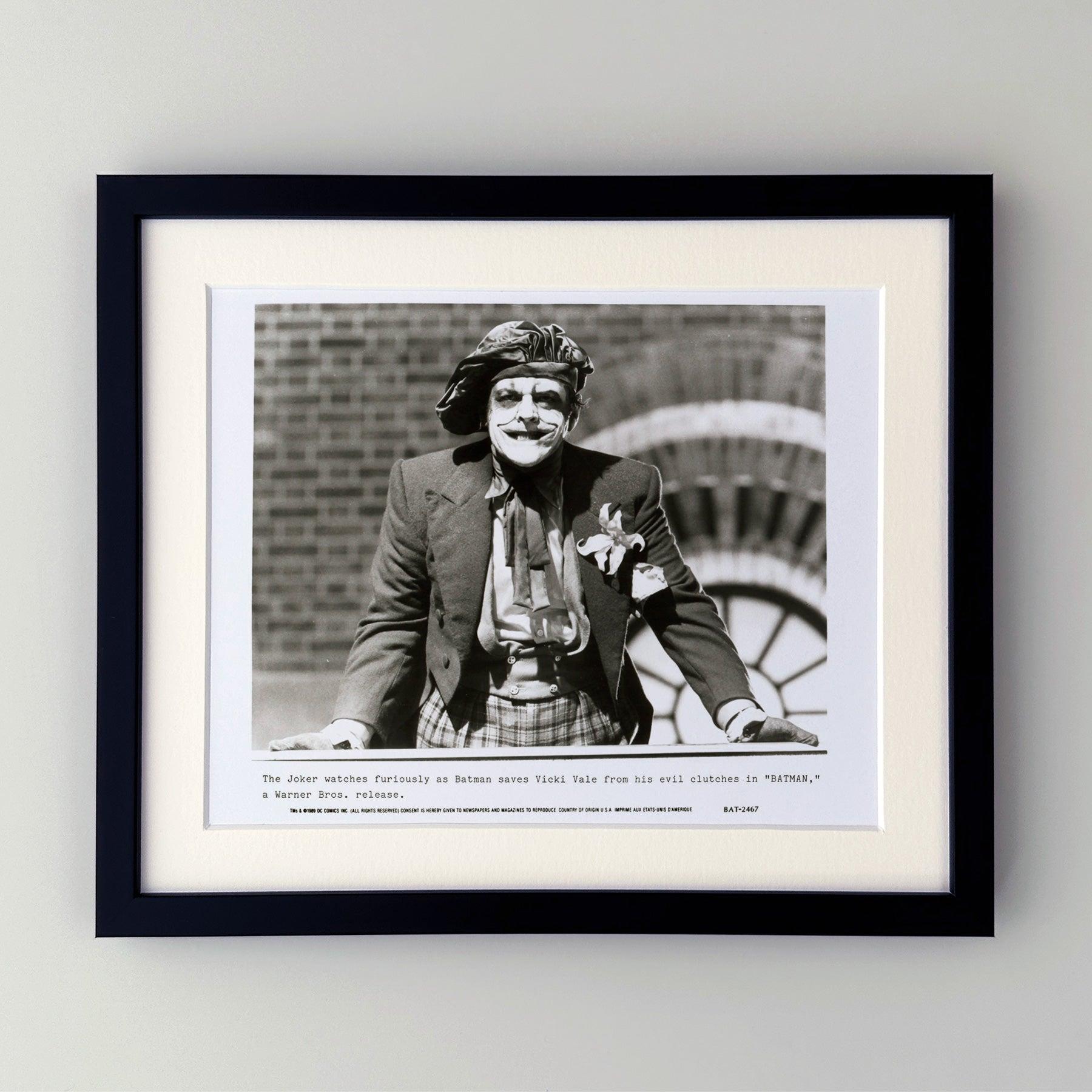 Photo publicitaire originale de 8x10 inches pour le film Batman de Tim Burton (1989) avec Jack Nicholson. 

Les photos de publicité (film/production) ont été créées pour aider les studios à promouvoir leurs nouveaux films. Les photos ont été