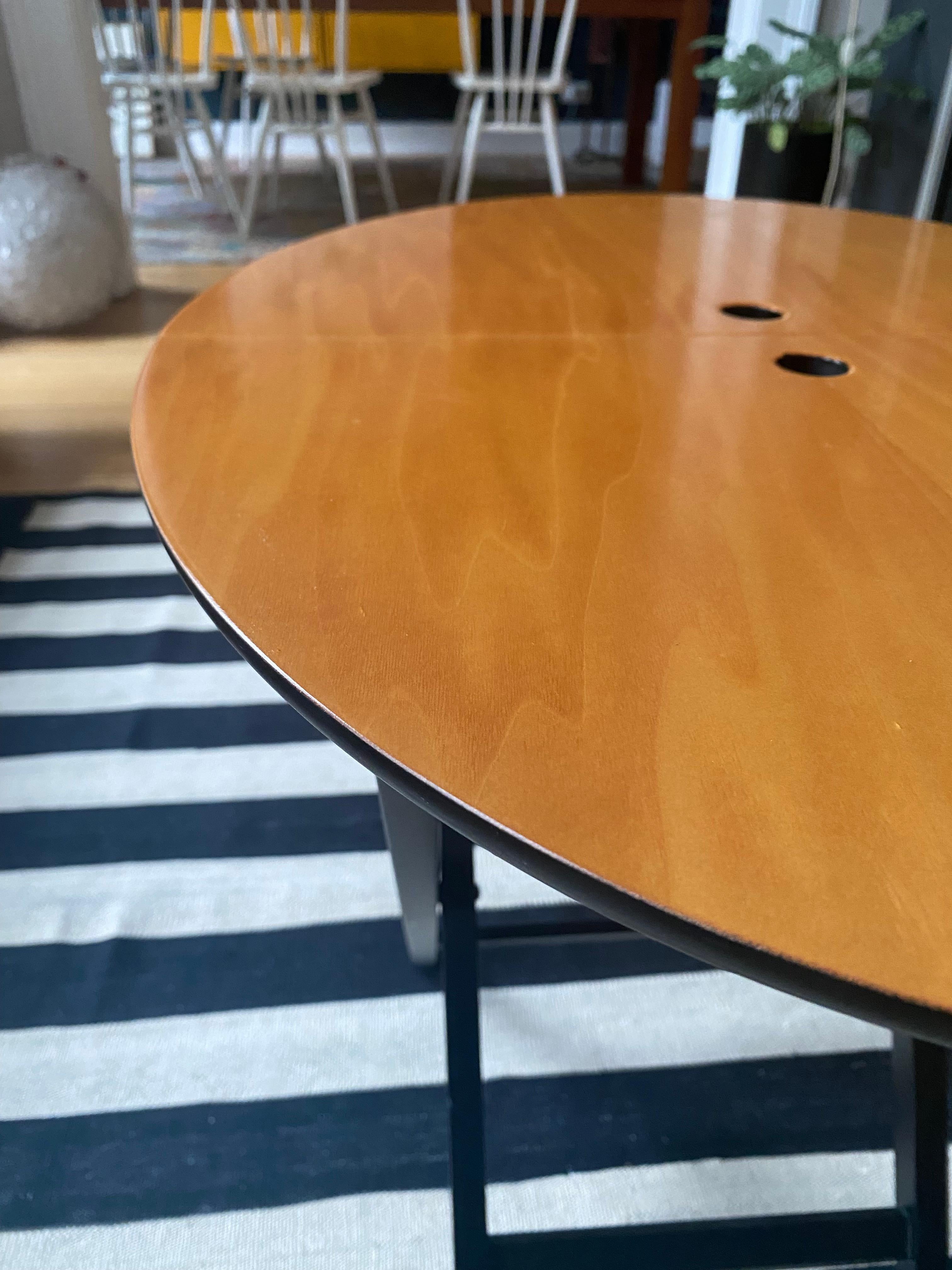 Moderne Table Battista Folding de Romeo Sozzi/ Promemoria avec surface en bois de cerisier en vente