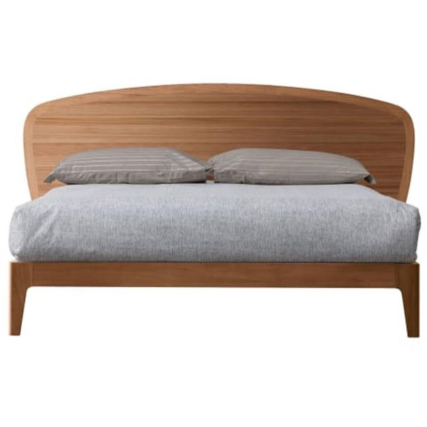 Cama Battlò en Madera de Nogal Canaletto y Acabado Habana