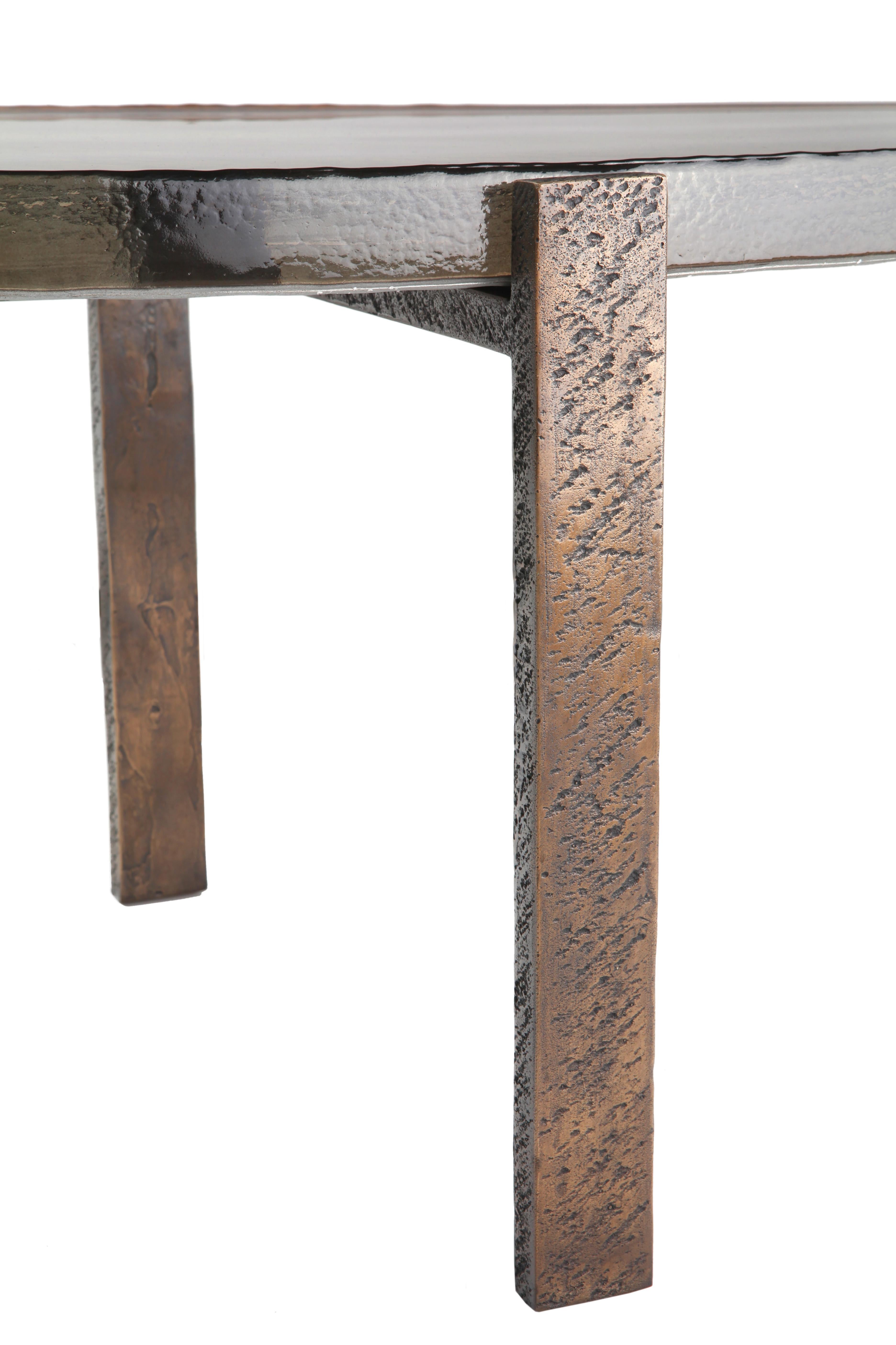 Bronze Table basse Battuto:: verre de Murano à feuilles d'argent coulées et bronze patiné en vente