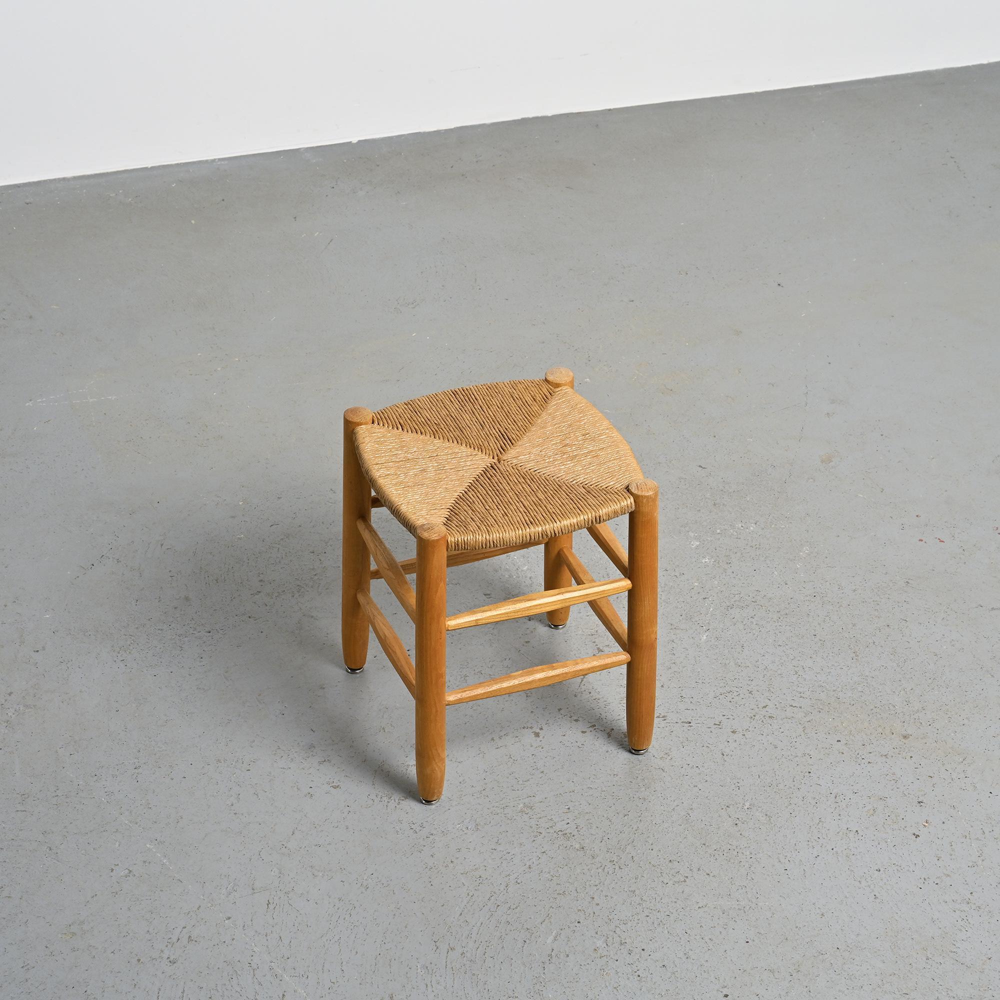 Taburete Bauche de Charlotte Perriand, hacia 1950 siglo XX en venta