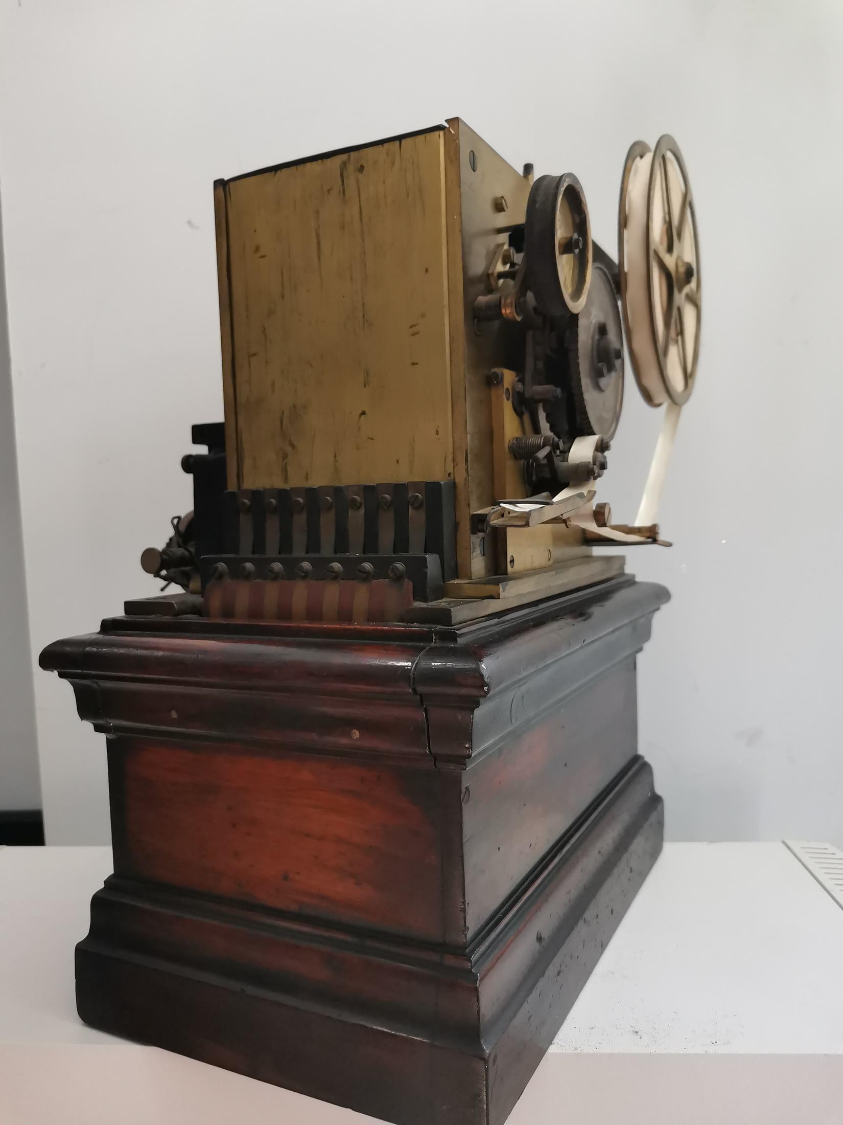 Baudot Multiple-Impression Telegraph, c. 1900 Manufactured by J Carpentier Paris For Sale 2