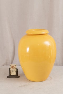 Bauer Co. Oil Jar, Yellow, ca. 1930's, Made in California