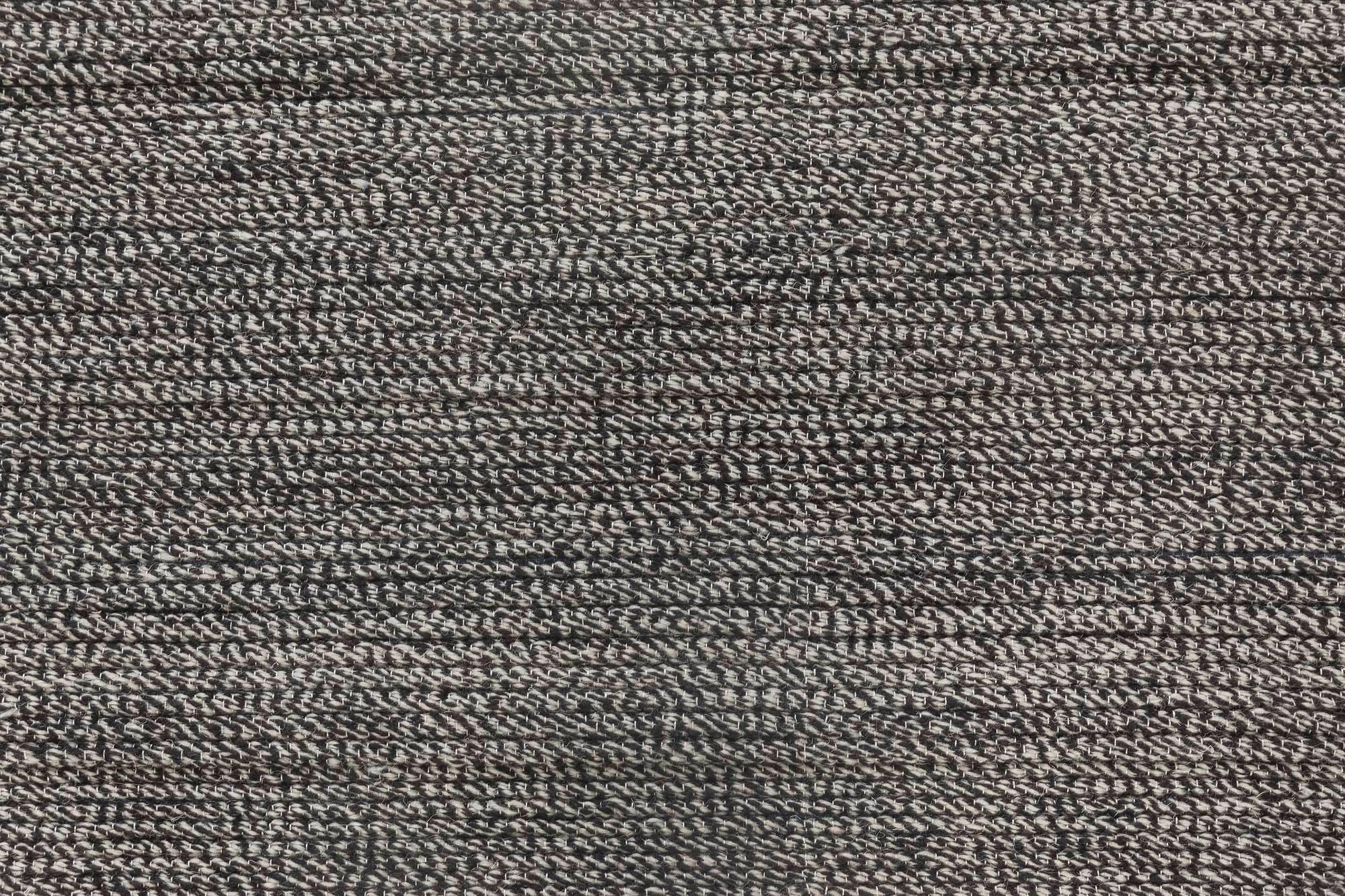Moderne Tapis en laine gris fait main Bauer Collection par Doris Leslie Blau en vente