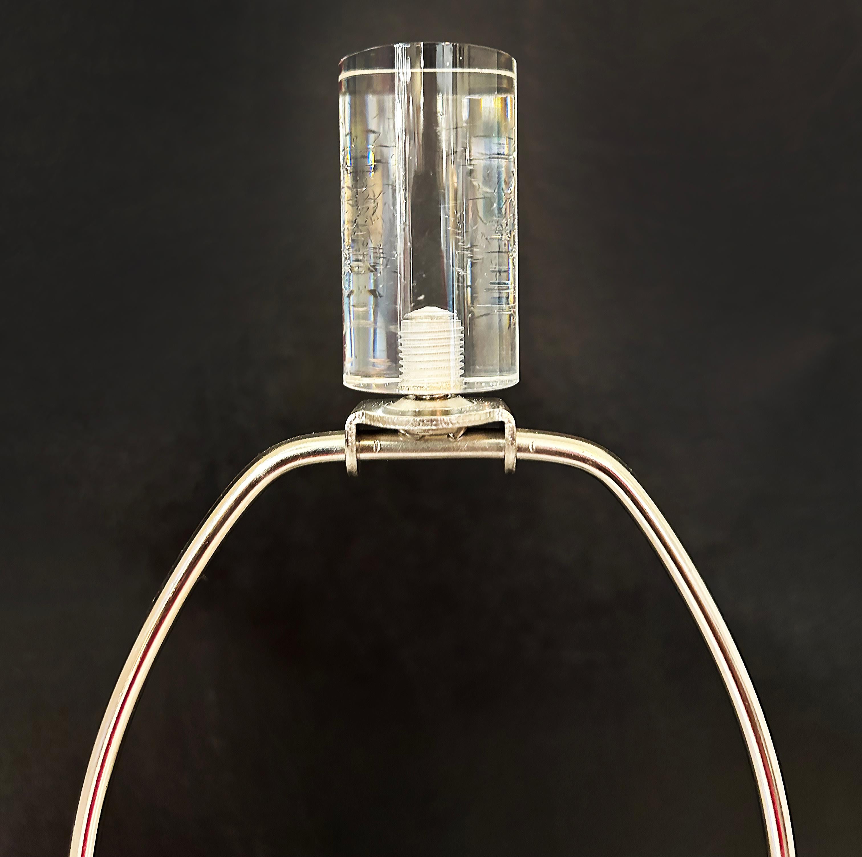 Bauer Mottled Glass and Lucite Table Lamp a New Custom Shade, Wired and Working For Sale 3