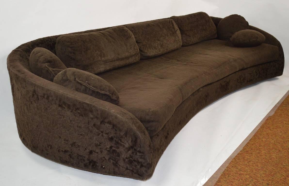 Sexy long and curvaceous sofa designed by Milo Baughman for Lane Furniture, craft line. This example will need to be reupholstered, the fabric and inner supports will need to be replaced, the frame is sound and sturdy. A bit of a project but the