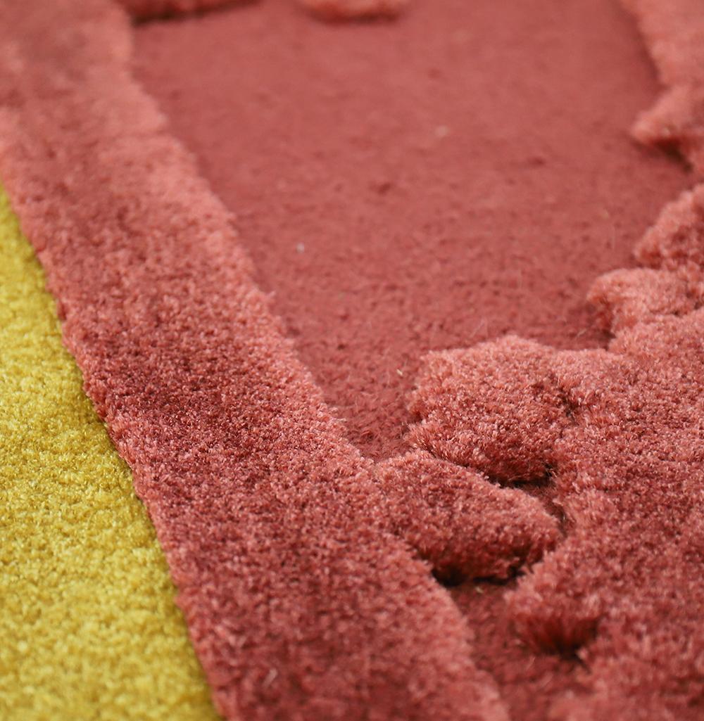Bauhau Mehrfarbiger Teppich aus handgetufteter Wolle und botanischer Seide (Moderne) im Angebot