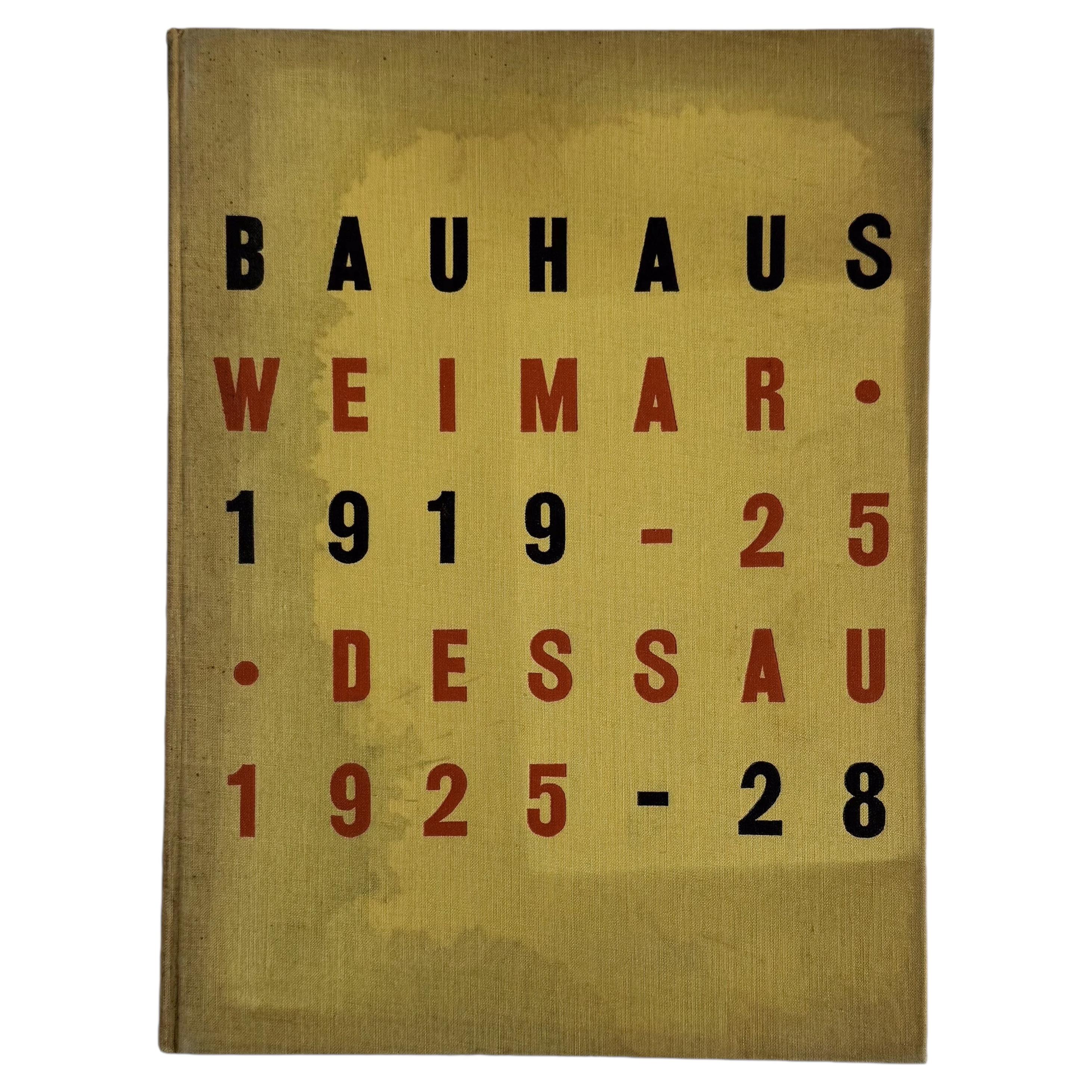 Bauhaus 1919-1928 (Première édition signée par Paul J. Sachs)