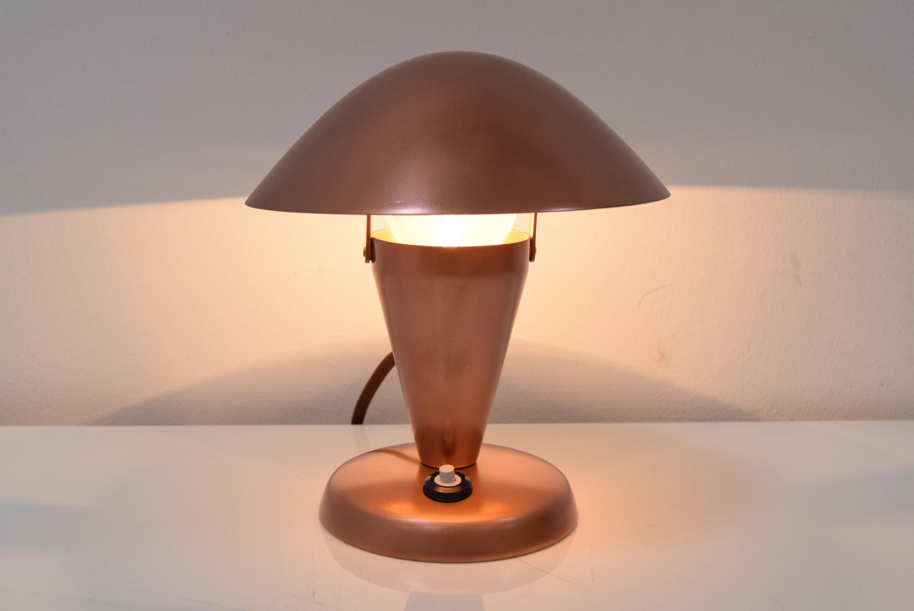 Verstellbare Bauhaus-Tischlampe, 1930er Jahre.  im Angebot 4
