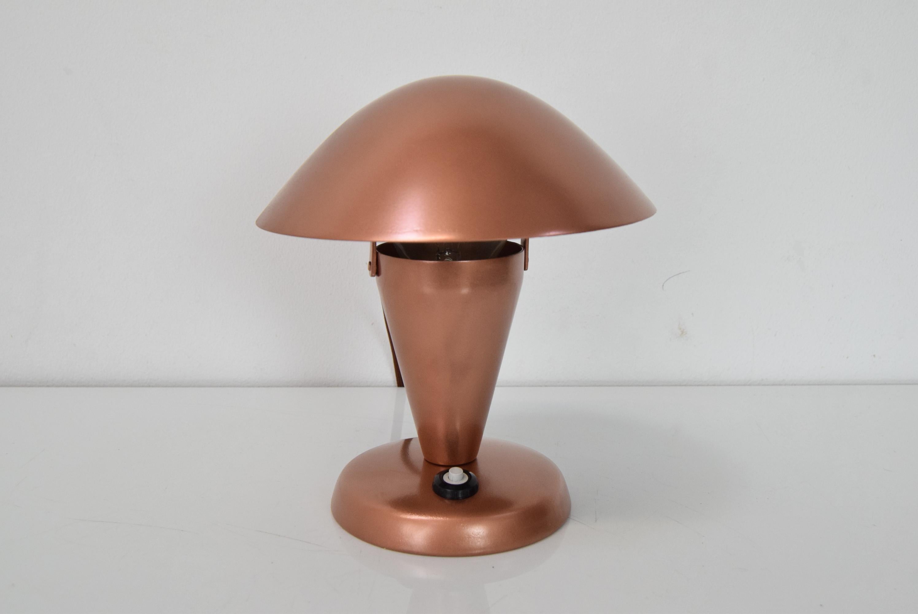 Made in Czechoslovakia
Made of metal
The lamp was completely disassembled and repainted Was fitted with a new electrical installation
1x40W,E27 or E26 bulb
US adapter included
Good original condition