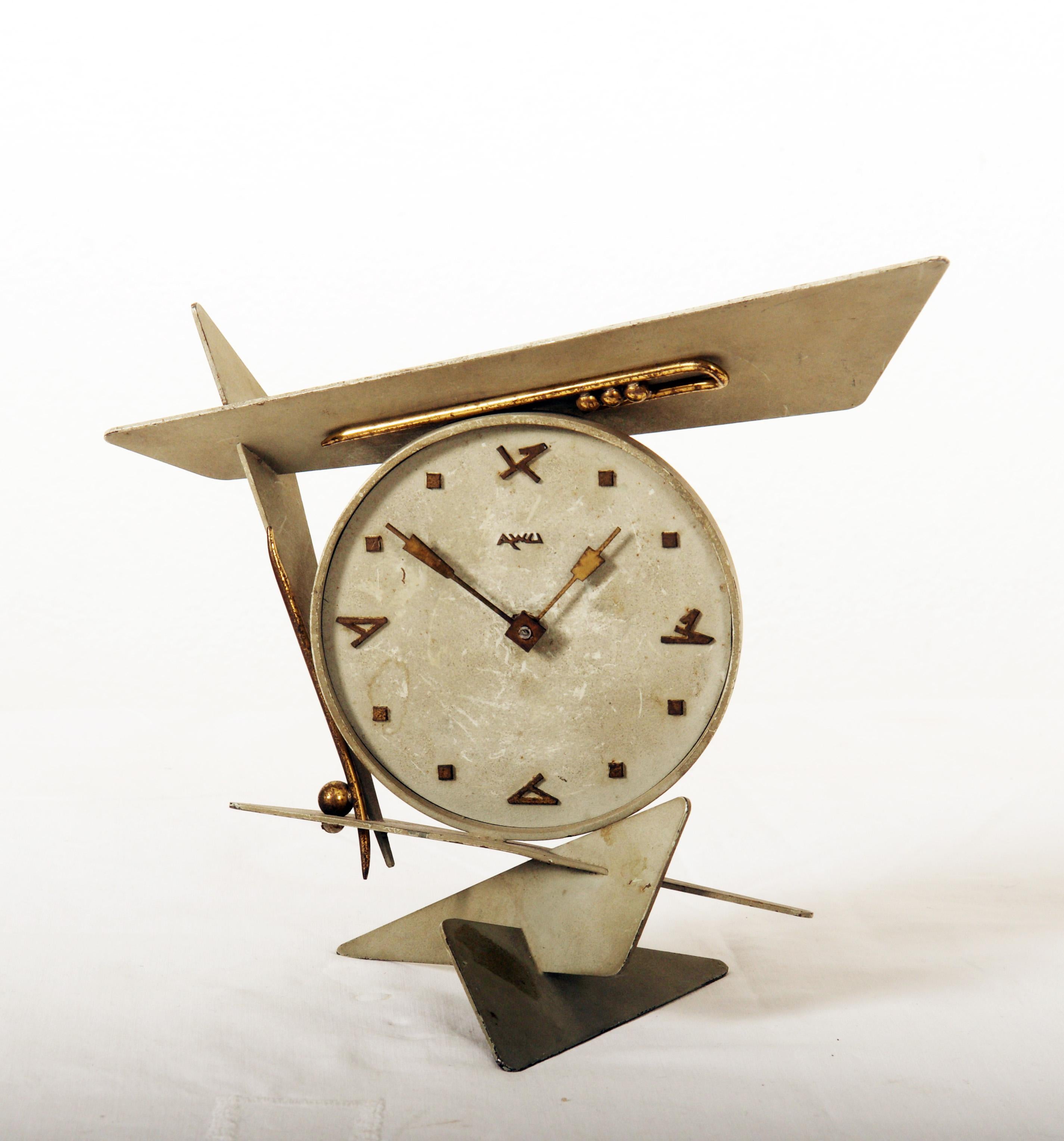 Bauhaus Adrianus Willem Aad Uithol - AWU Table Clock For Sale 7