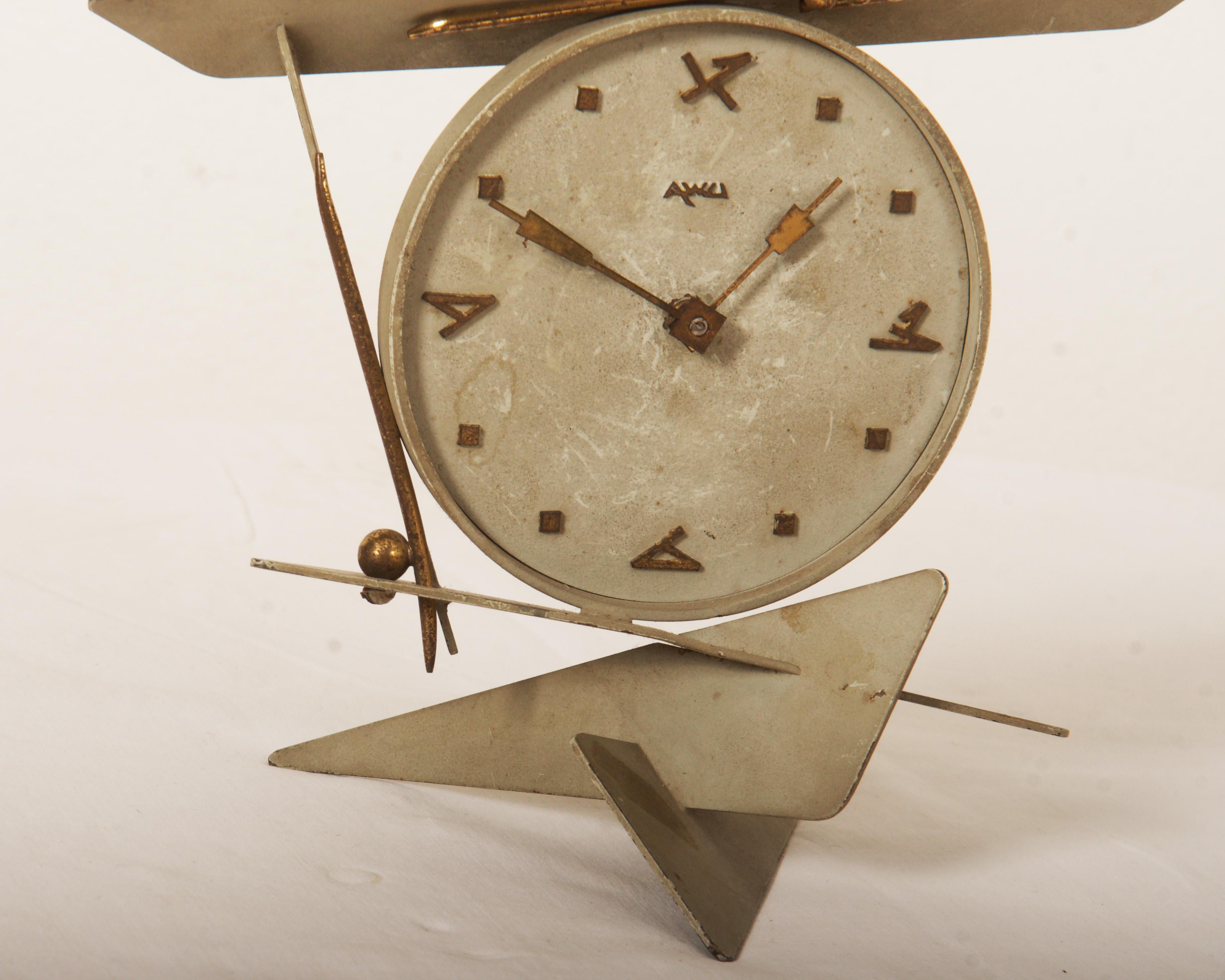 Bauhaus Adrianus Willem Aad Uithol - AWU Table Clock In Fair Condition For Sale In Vienna, AT