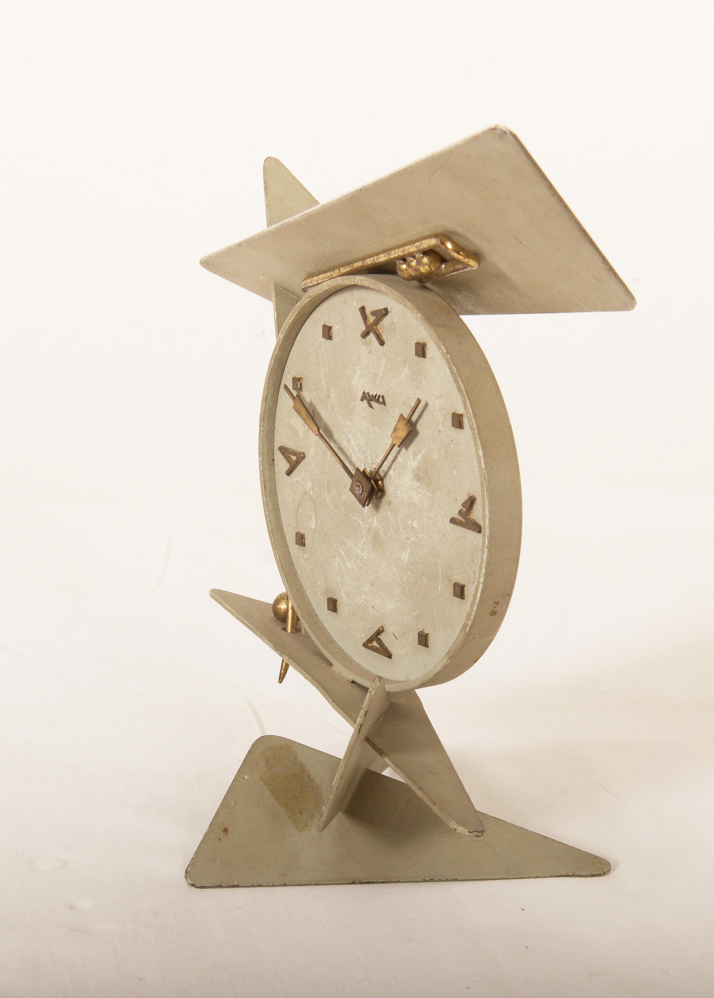 Laiton Bauhaus Adrianus Willem Aad Uithol - Horloge de table AWU en vente