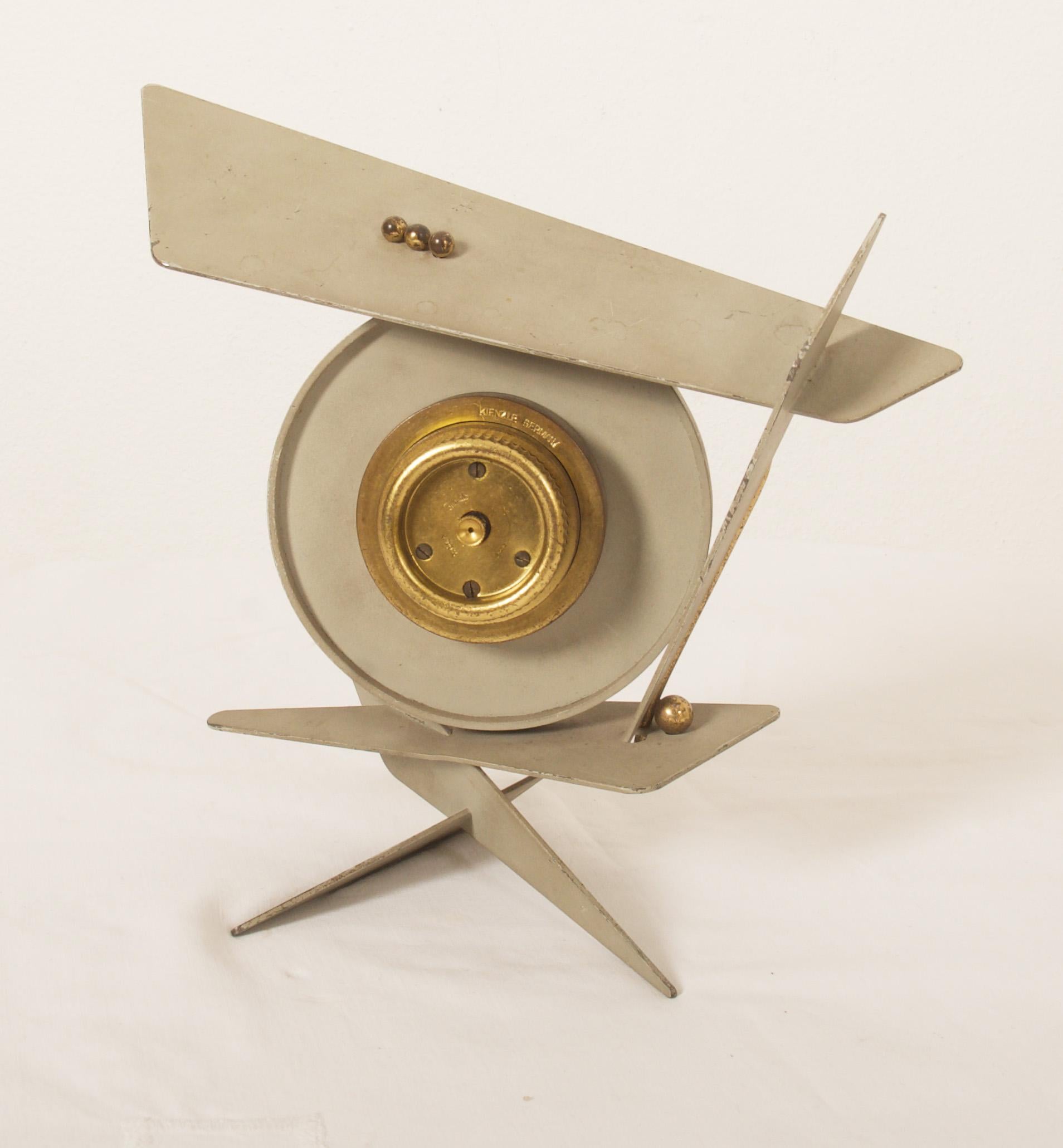 Bauhaus Adrianus Willem Aad Uithol - AWU Table Clock For Sale 3