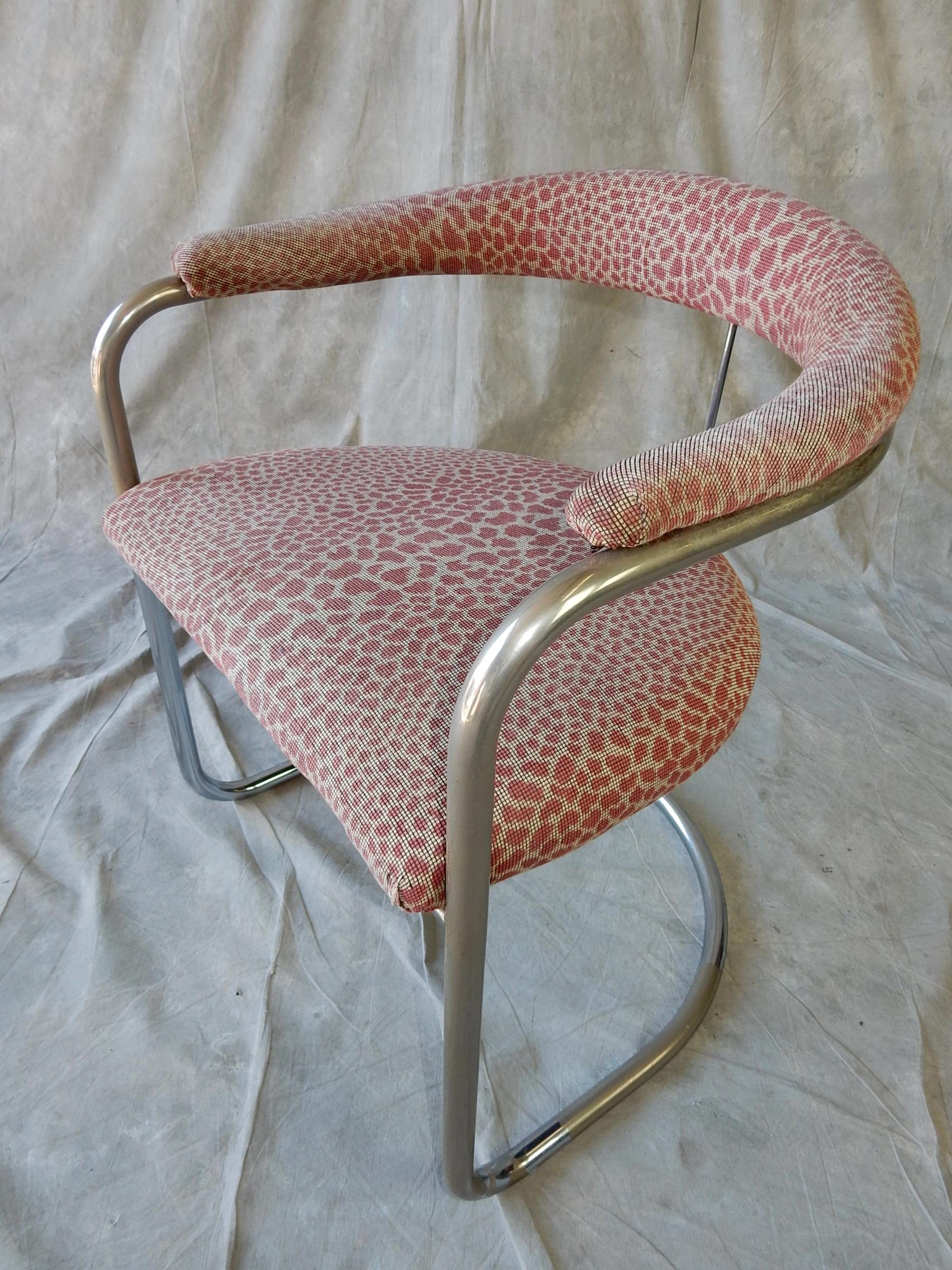 20th Century Bauhaus Anton Lorenz Design Dining Chairs 4 Seats in Pink Leopard Print For Sale