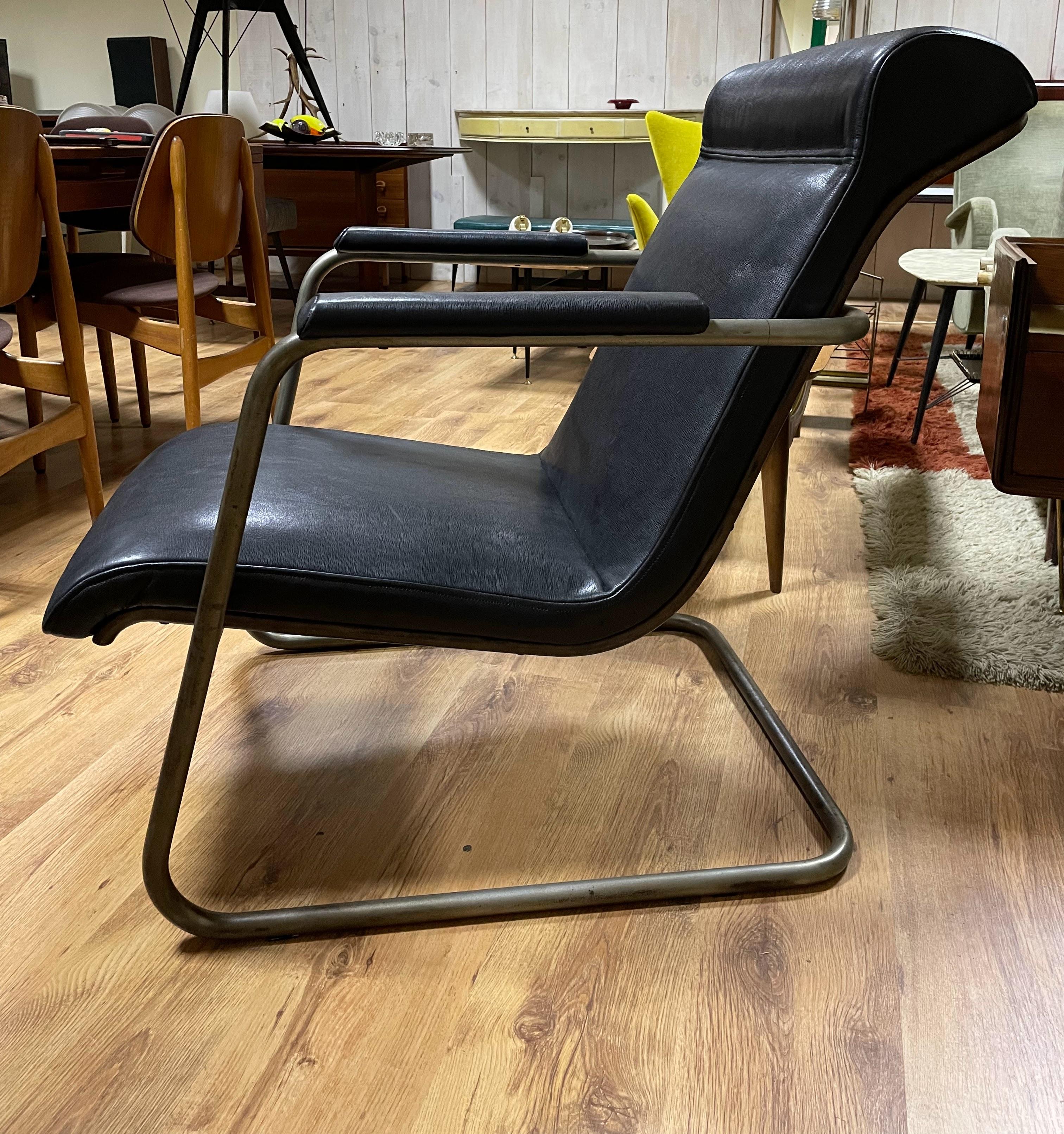 Bauhaus Armchair, 1930s In Fair Condition For Sale In SAN PIETRO MOSEZZO, NO