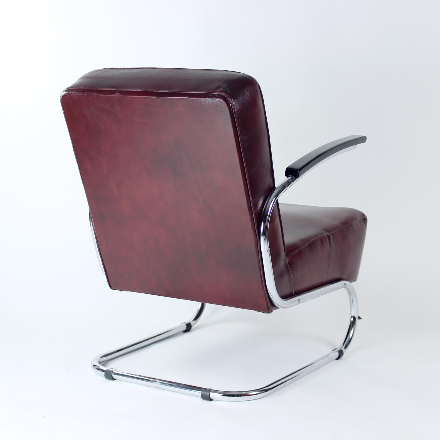 Bauhaus Armchair In Chrome & Leather, Czechoslovakia 1930s For Sale 6