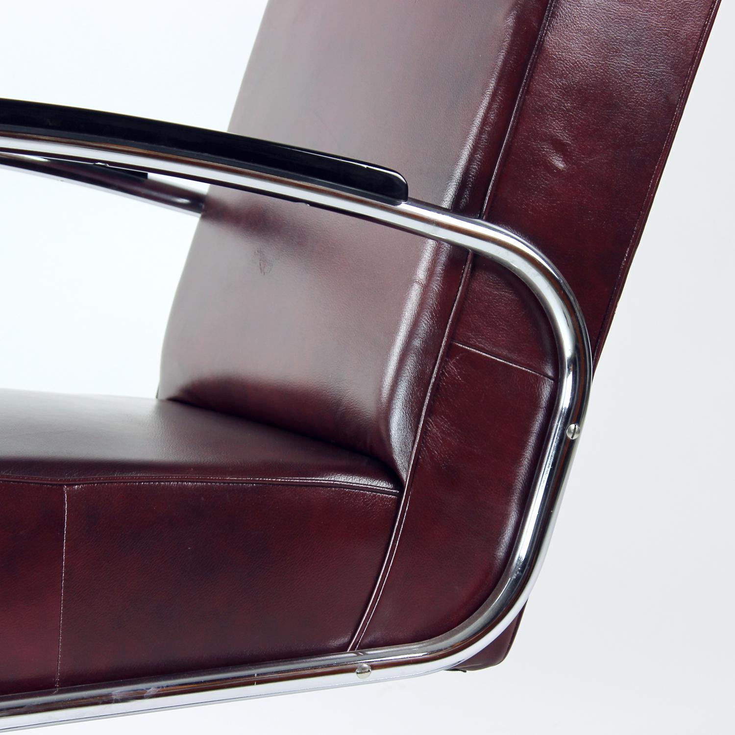 Bauhaus Armchair In Chrome & Leather, Czechoslovakia 1930s For Sale 9