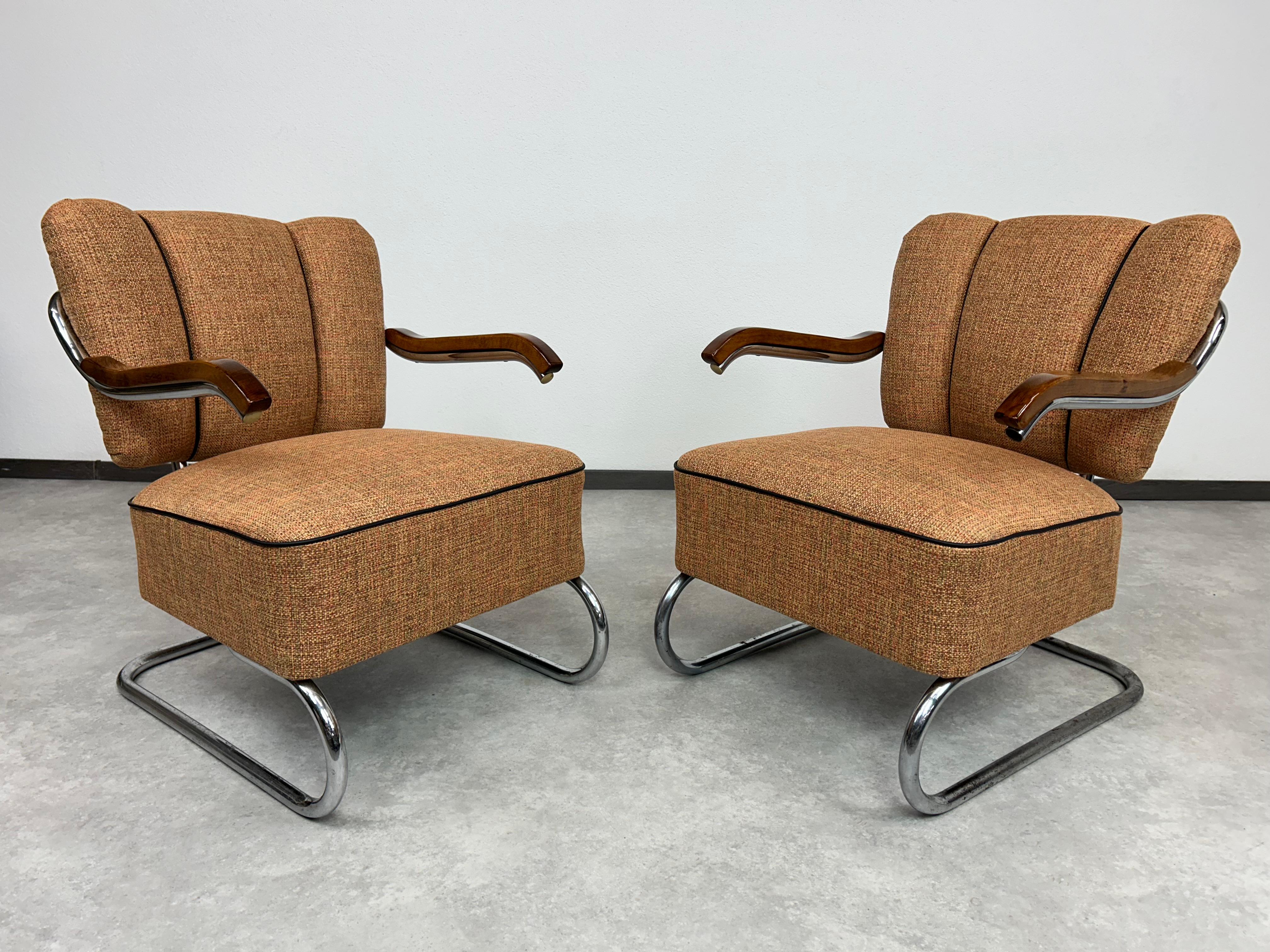 Slovaque  Fauteuils Bauhaus de fa Hynek Gottwald en vente