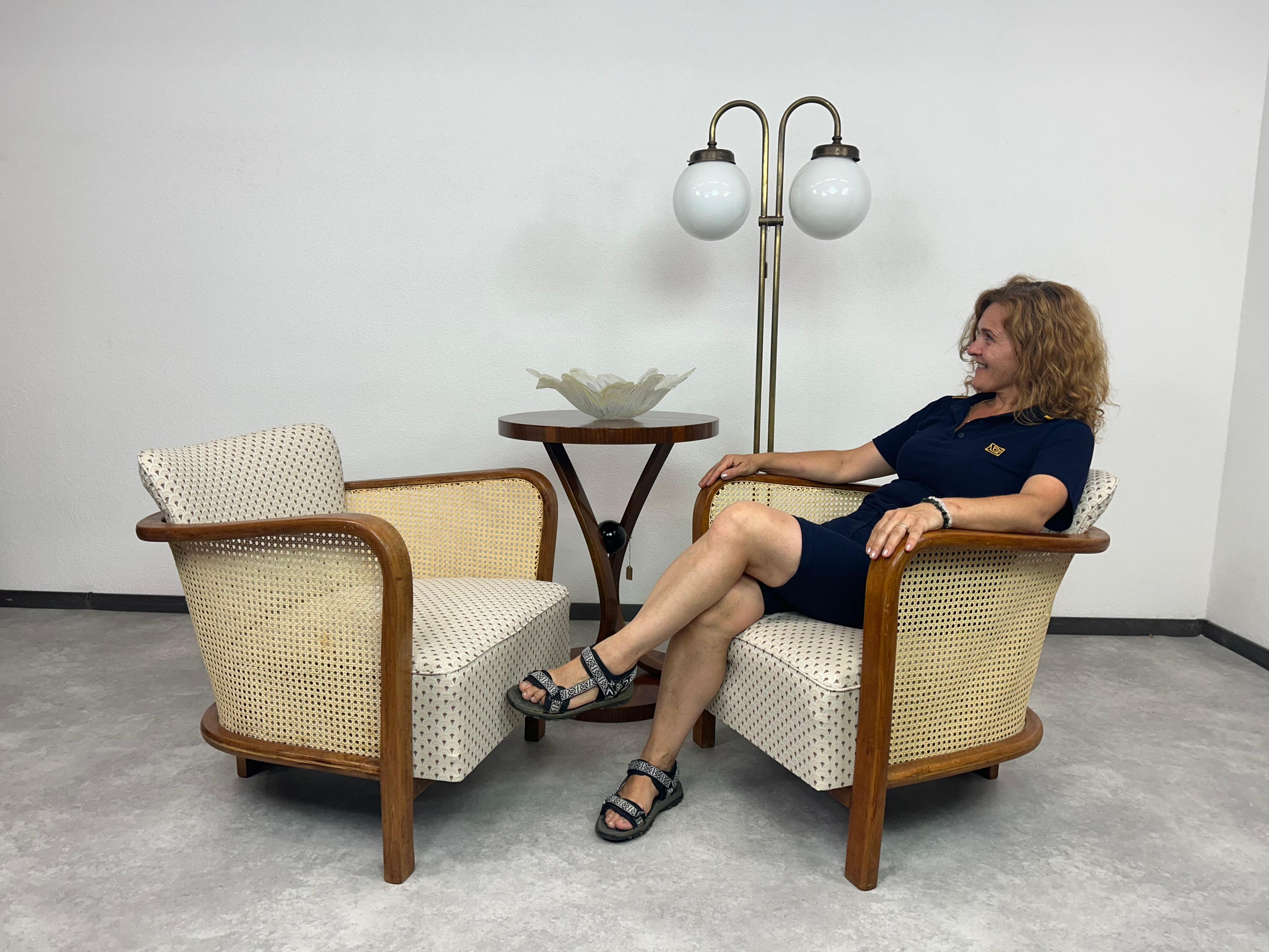 Bauhaus art deco amrchairs by Lajos Kozma for Thonet Mundus For Sale 4