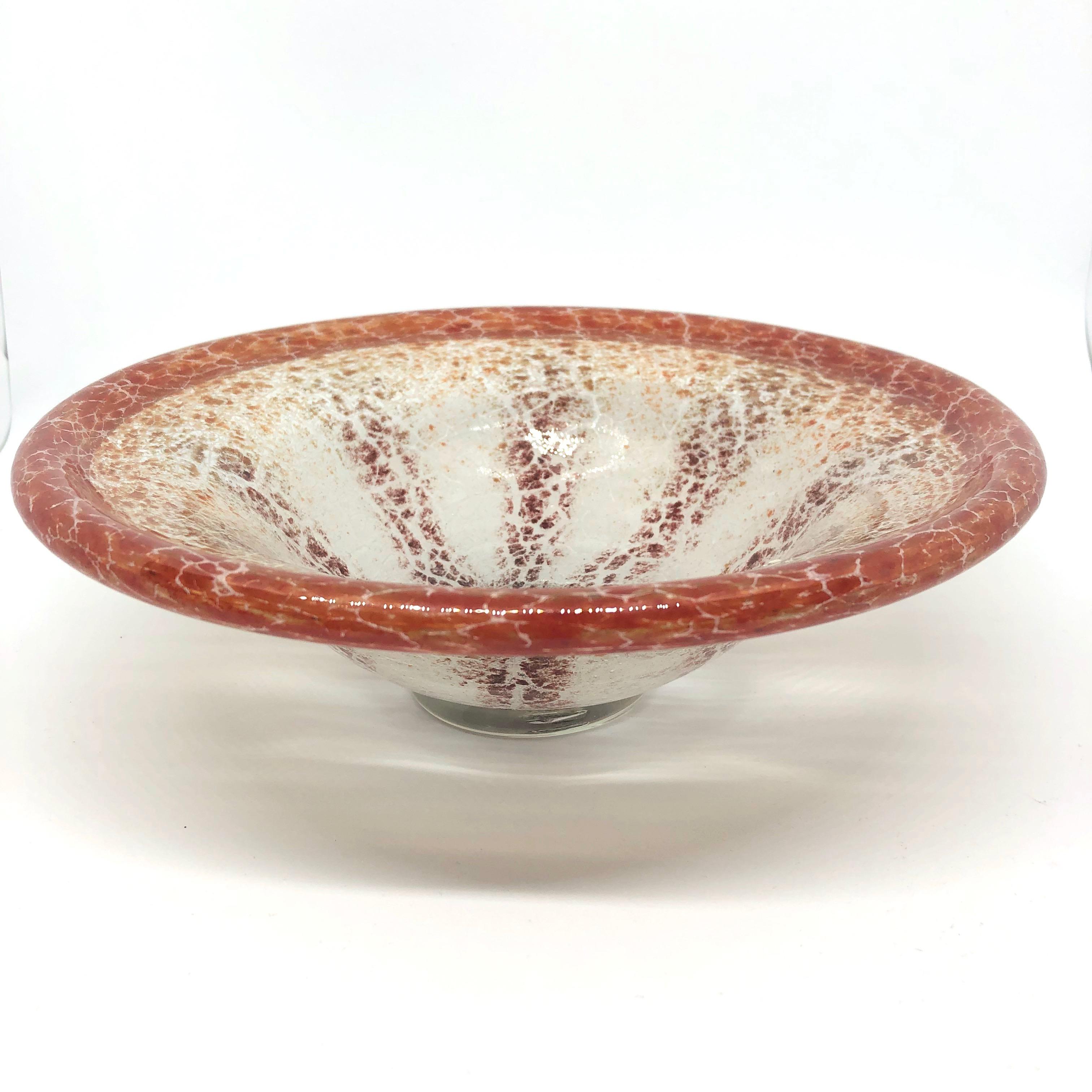 Bauhaus Art Deco 'Ikora' Art Glass Bowl by WMF in Germany, circa 1930s In Good Condition For Sale In Nuernberg, DE