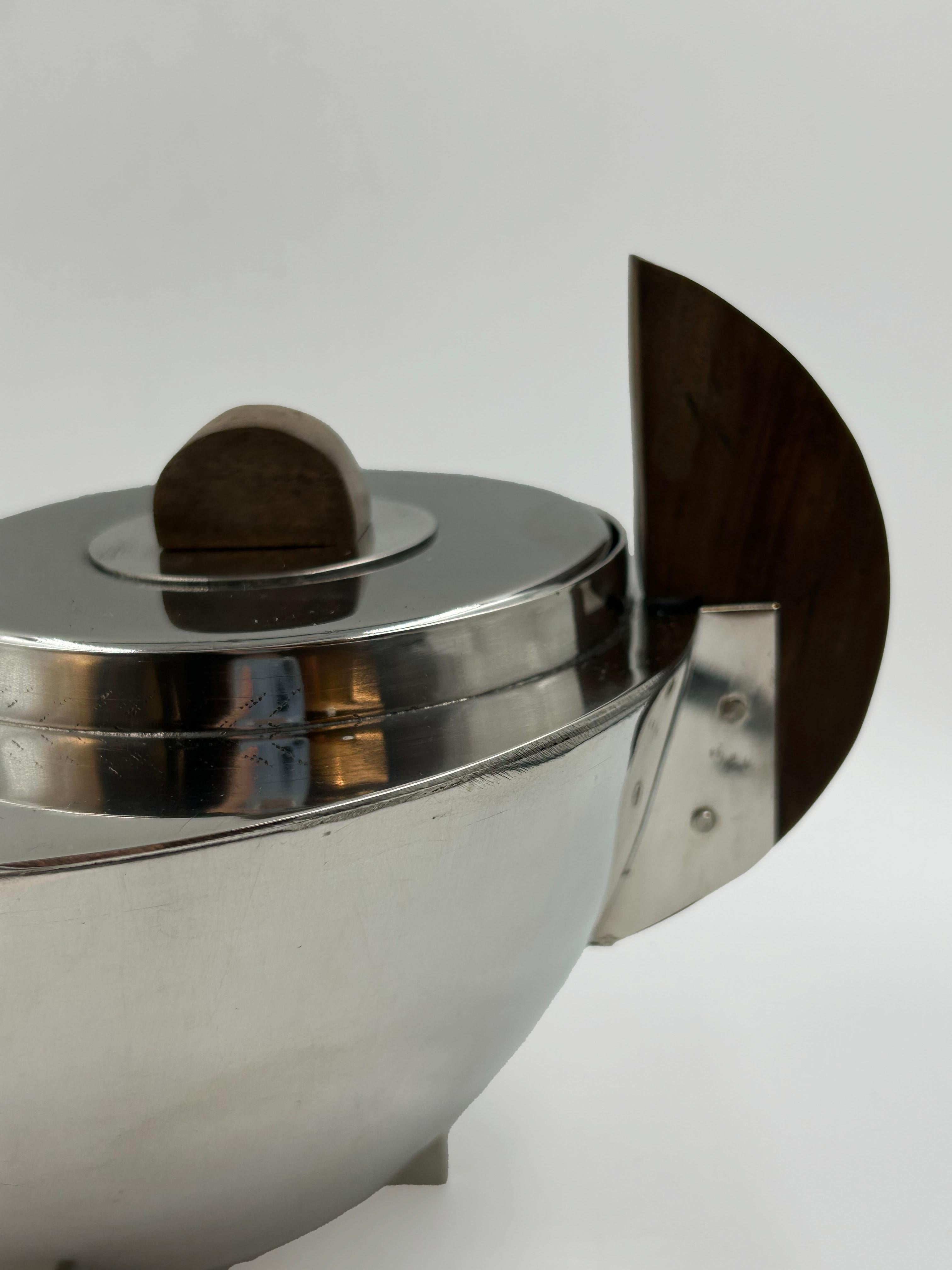 Art déco Théière en métal argenté Bauhaus Art Deco en vente