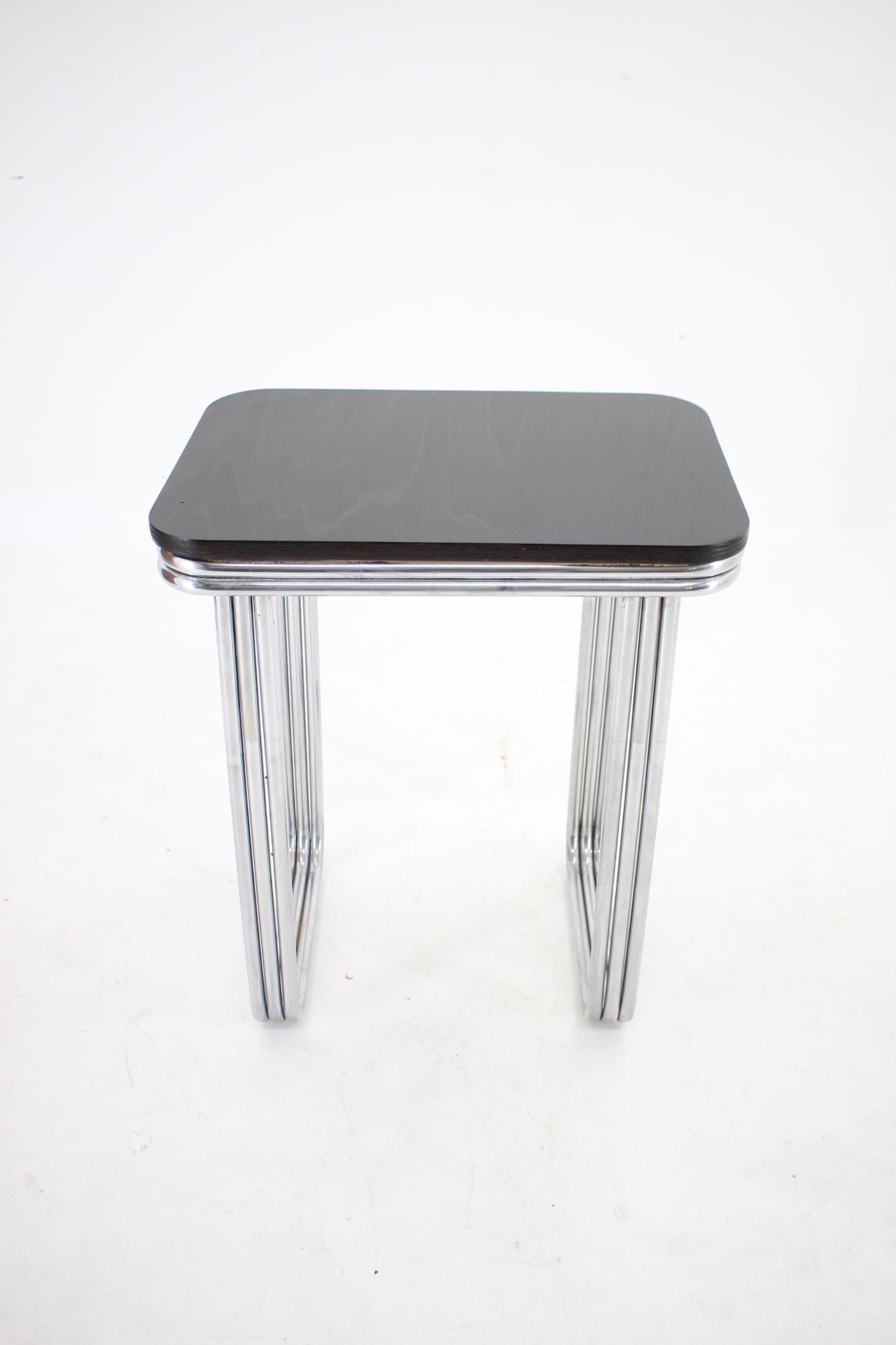 Bauhaus Art-déco-Tisch aus verchromtem Stahlrohr – 1930er Jahre (Chrom) im Angebot