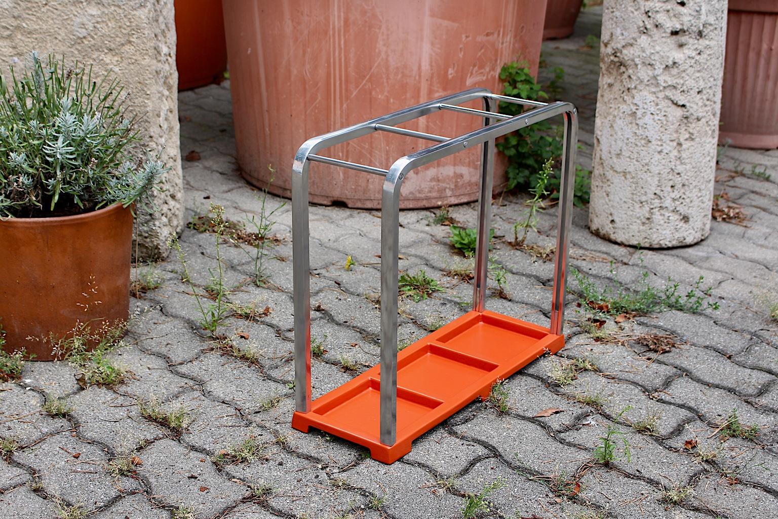 Bauhaus Art Deco Vintage Red Silver Aluminum Umbrella Stand, 1930s, Germany For Sale 13
