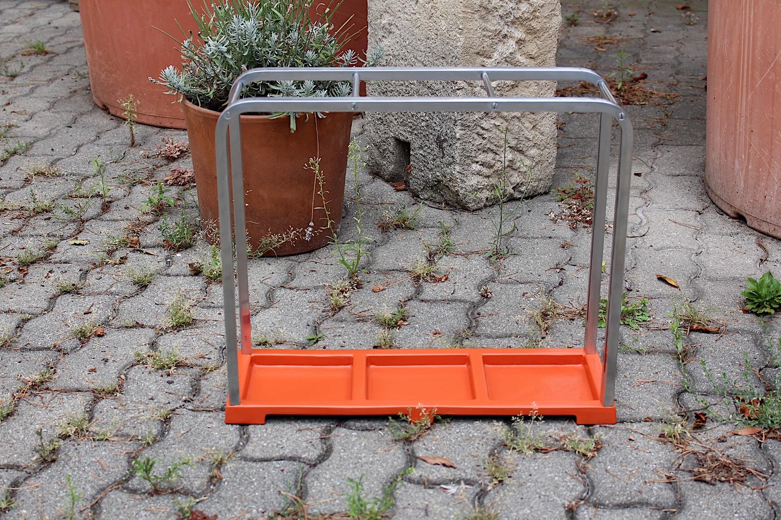Bauhaus Art Deco Vintage Red Silver Aluminum Umbrella Stand, 1930s, Germany For Sale 14