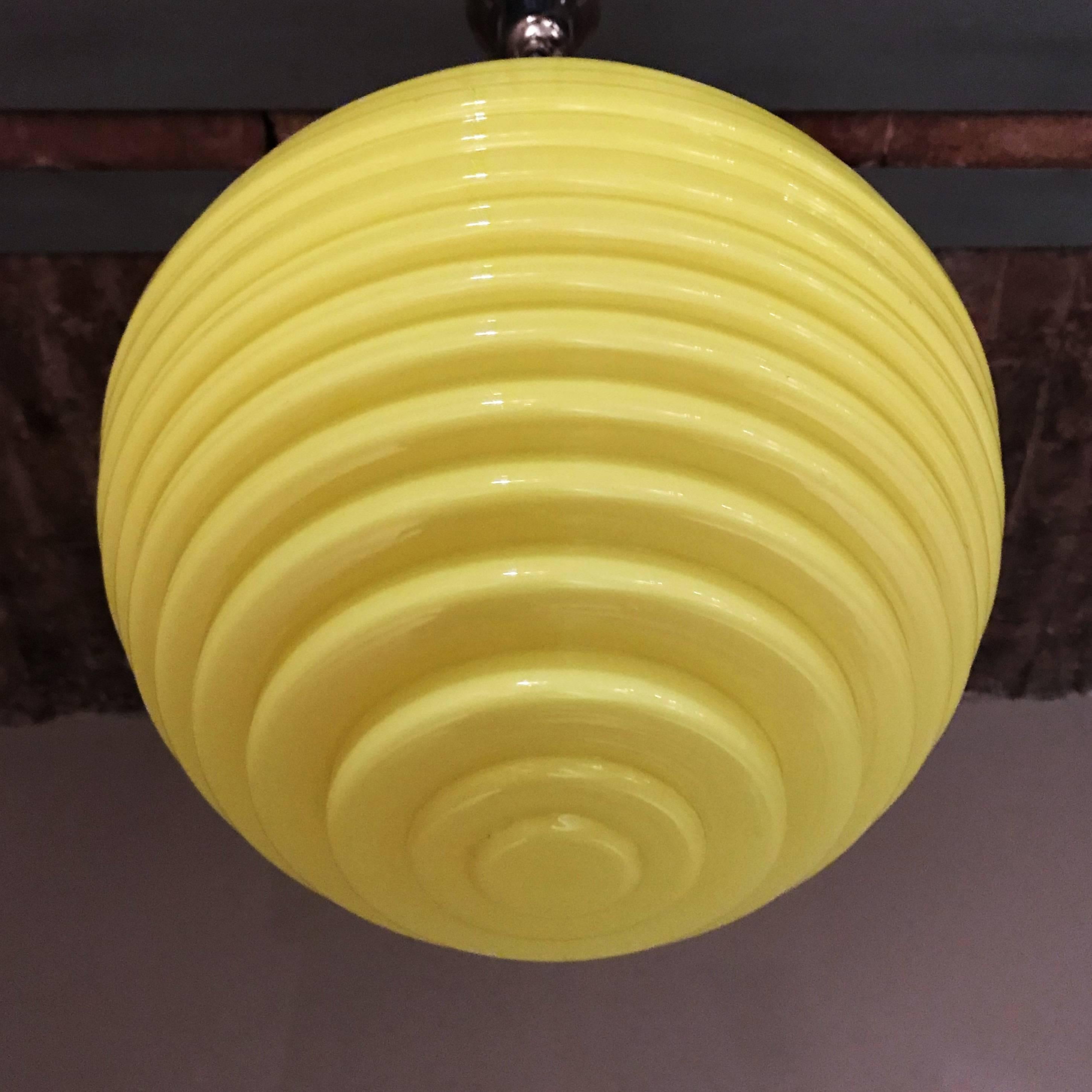 Bauhaus, Art Deco Yellow Glass Beehive Globe Pendant, 1930s, Germany 3