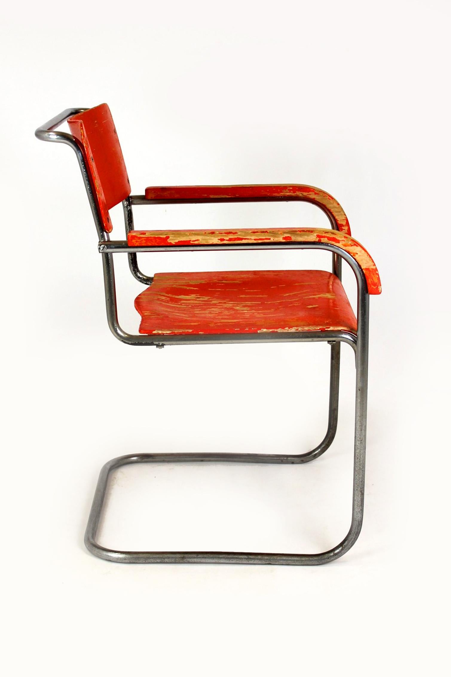 Bauhaus B34 Cantilever Chair in Plywood & Chrome by Marcel Breuer, 1930s For Sale 6