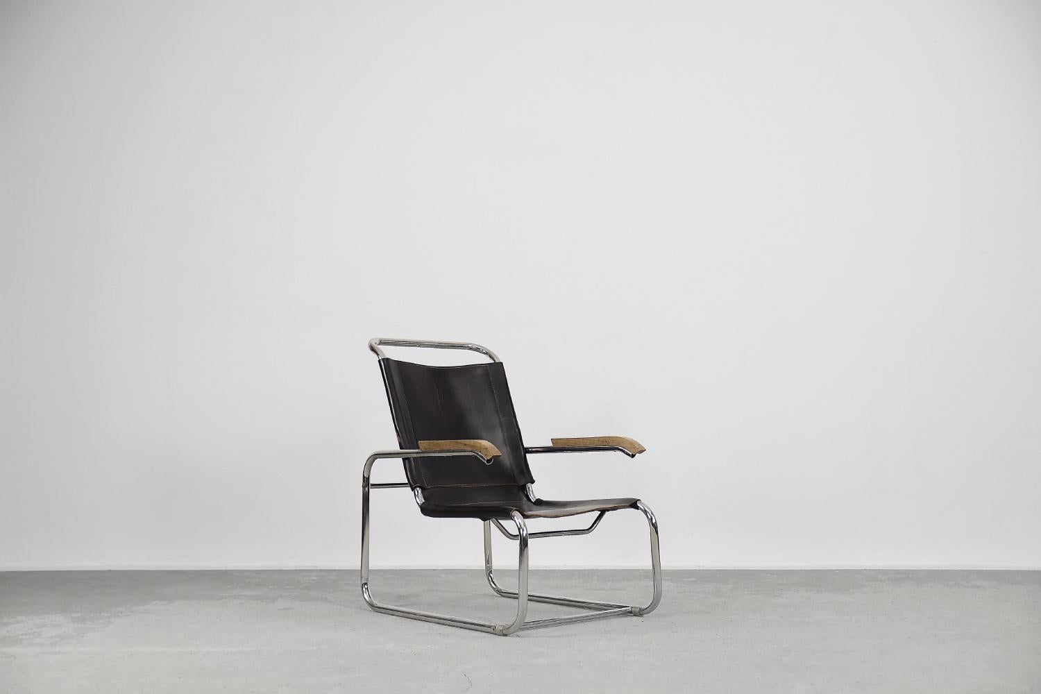 Mid-20th Century Vintage Germany Icon Bauhaus B35 Black Leather Chair by Marcel Breuer for Thonet For Sale