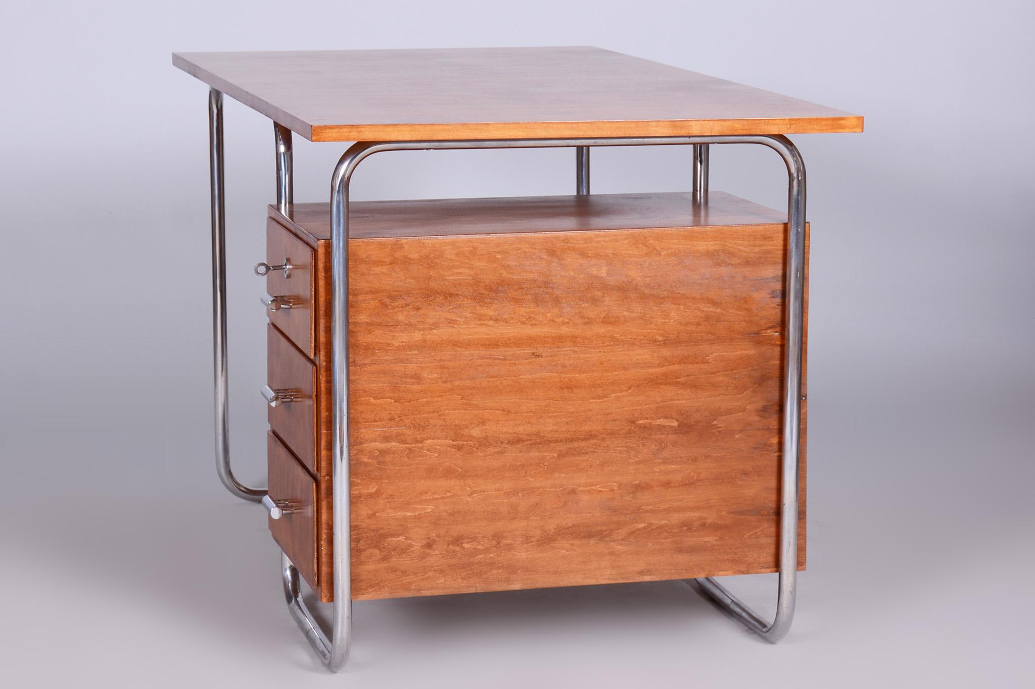 Bauhaus Beech Writing Desk Made in 1930s by Robert Slezak, Czechia, Restored For Sale 5