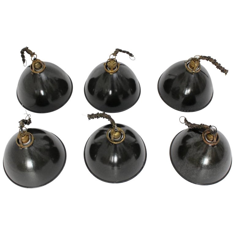 https://a.1stdibscdn.com/bauhaus-black-and-white-email-hanging-lamps-1920s-germany-set-of-six-for-sale/1121189/f_110663611529127987983/11066361_master.jpg?width=768