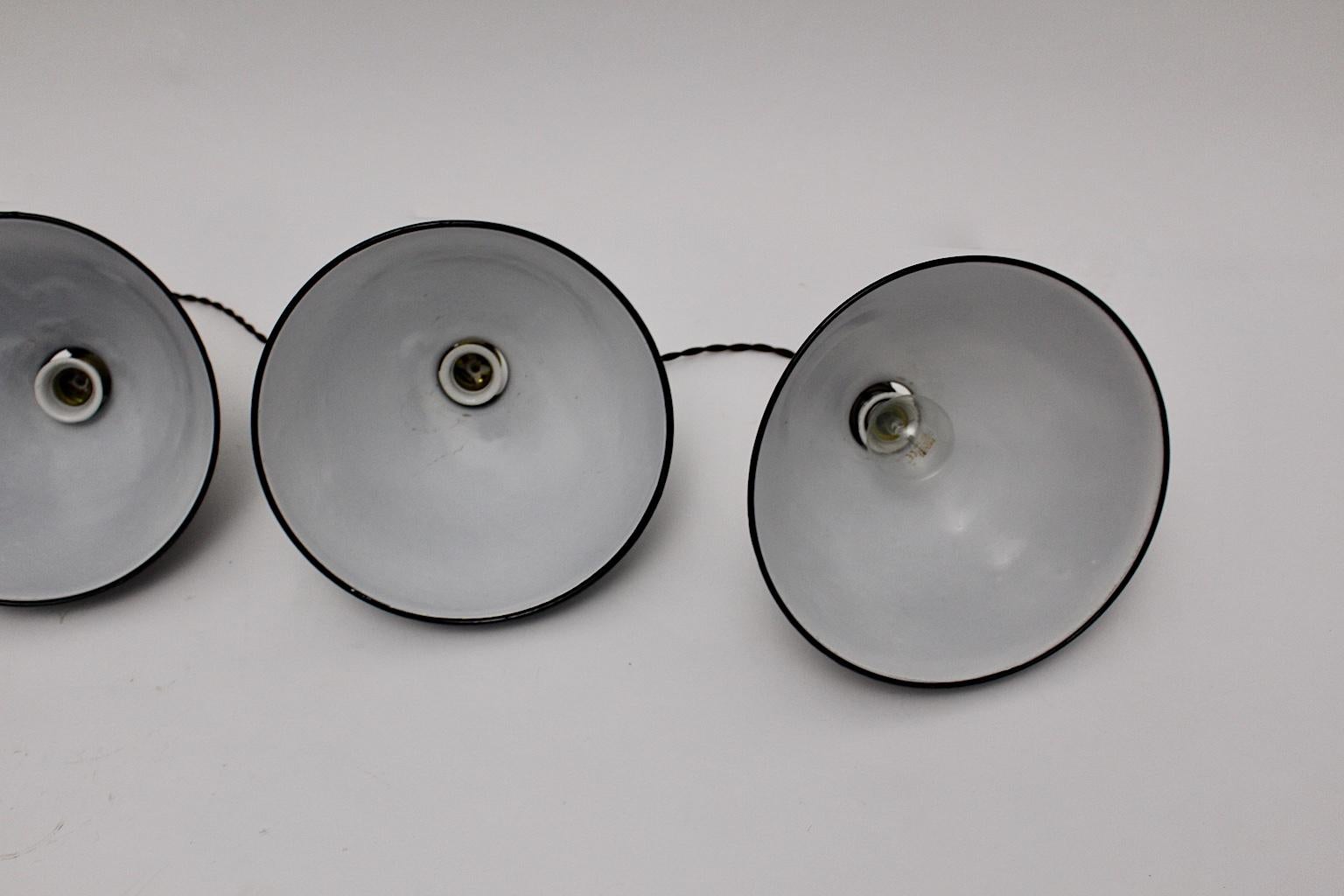 Bauhaus Black and White Vintage Set of four Email Hanging Lamps, 1920s, Germany For Sale 4